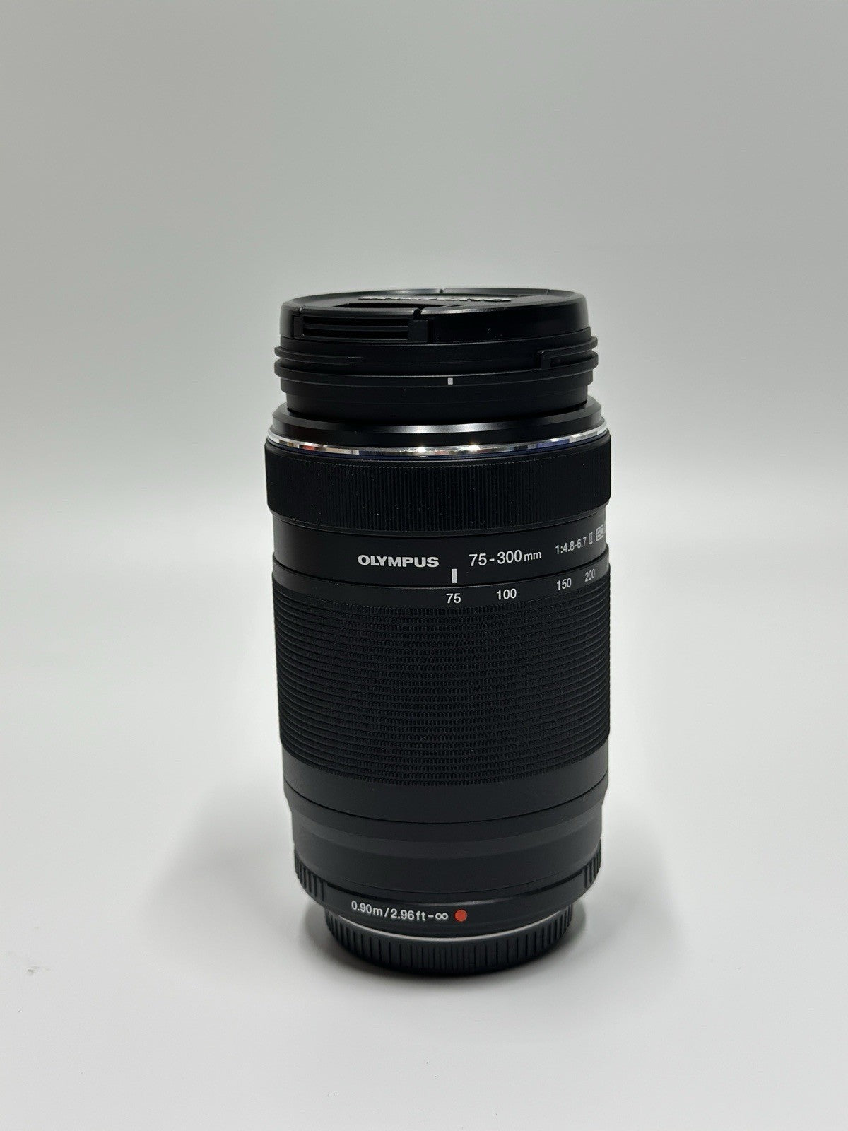 Olympus M.Zuiko Digital ED 75-300mm F/4.8-F/6.7 Telephoto Lens - Black