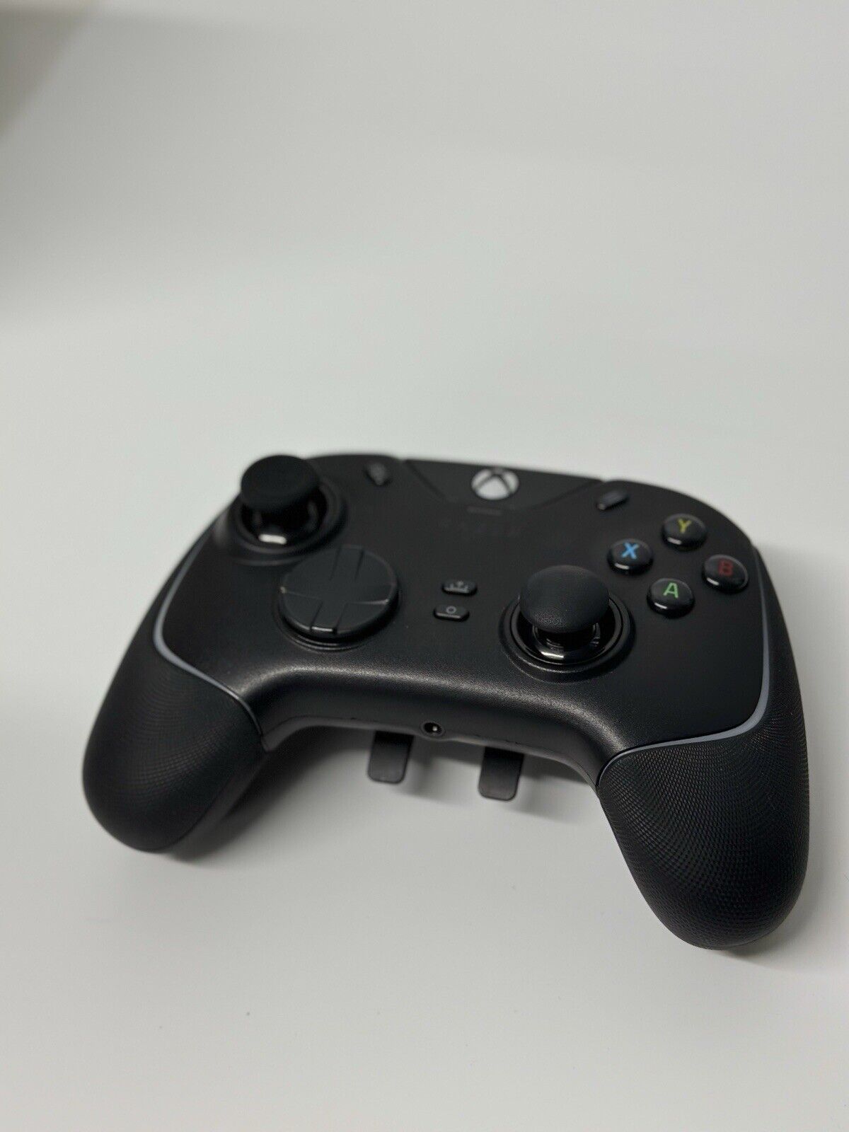 Razer Wolverine V2 Chroma Xbox X/S Controller - Black