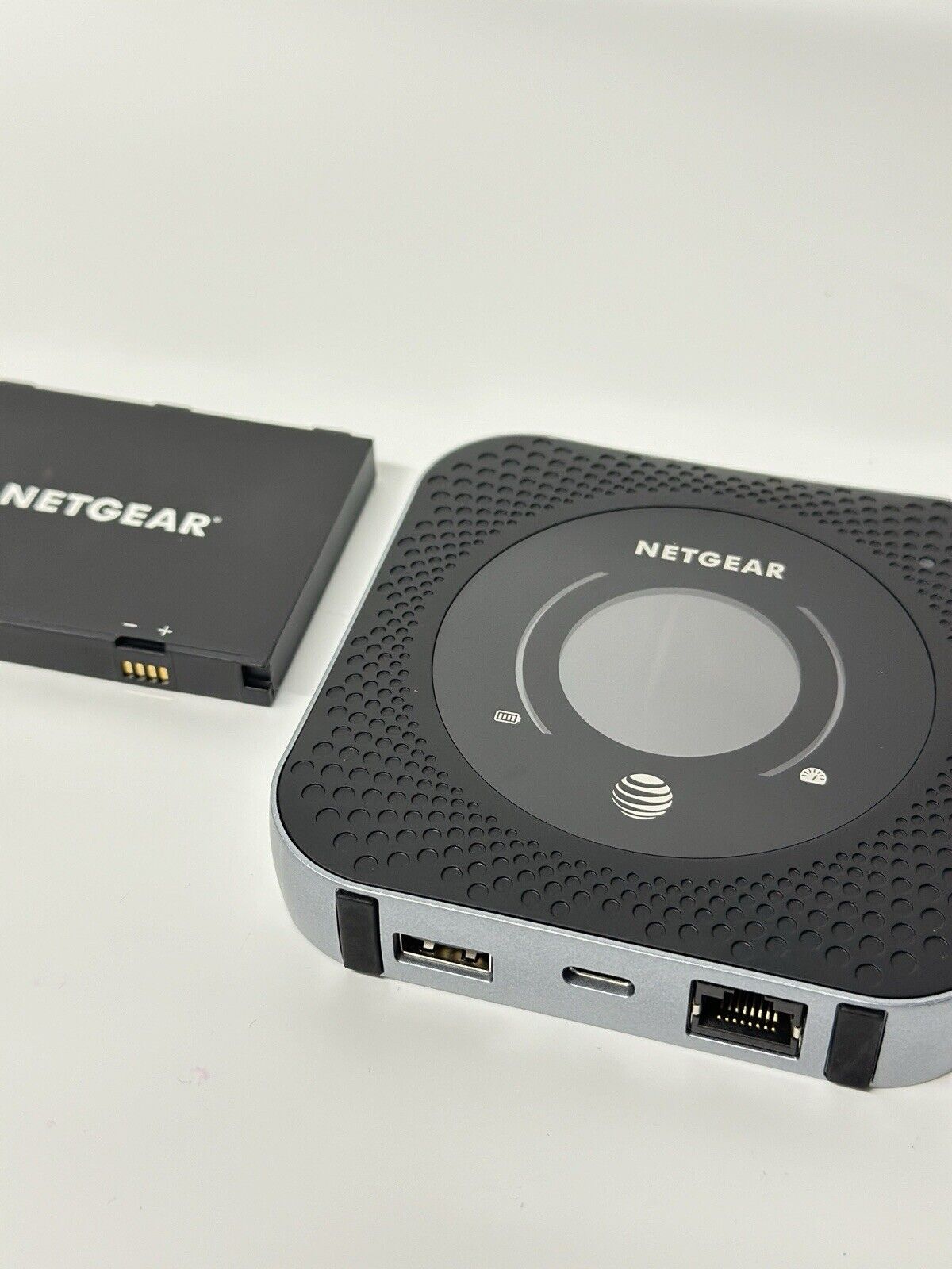 Netgear Nighthawk M1 Gigabit LTE Mobile Router