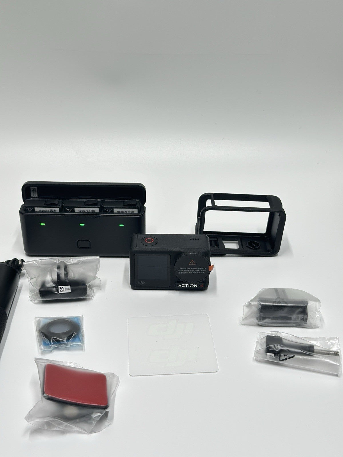 DJI Osmo Action 4 Adventure Combo