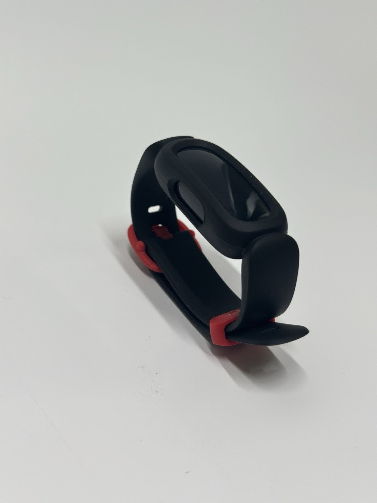 Fitbit Ace 3 – Black/Red - Grade A