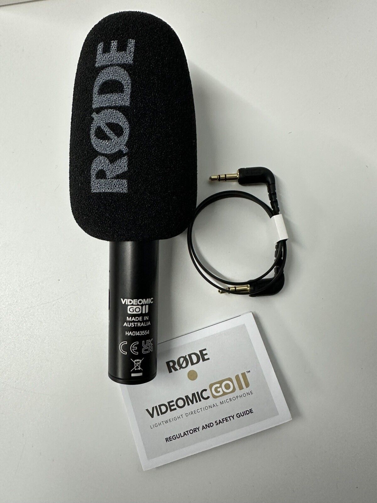 Rode Videomic Go II Directional Microphone - Black/Red Camera Mount Missing