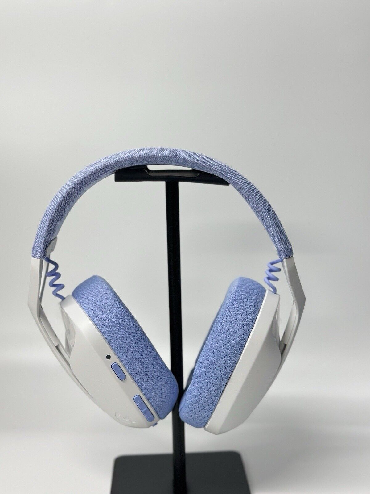 Logitech G435 Wireless Gaming Headset for Sony PlayStation 5 - Off White/Lilac