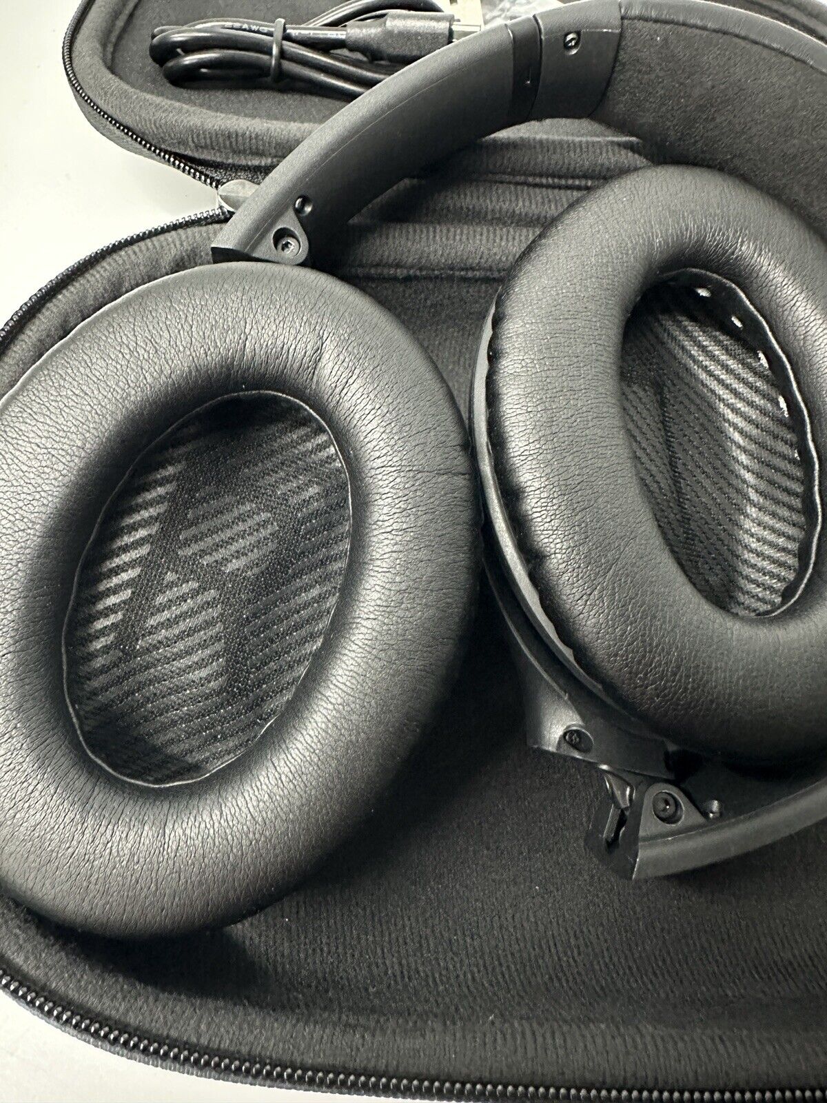 Bose QuietComfort 35 II Over the Ear Wireless Headphones - Black