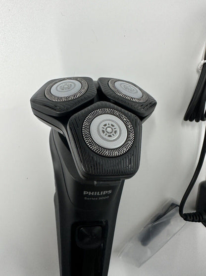 Philips Series 5000 SkinIQ Rechargeable Wet and Dry Electric Shaver - S5585/30