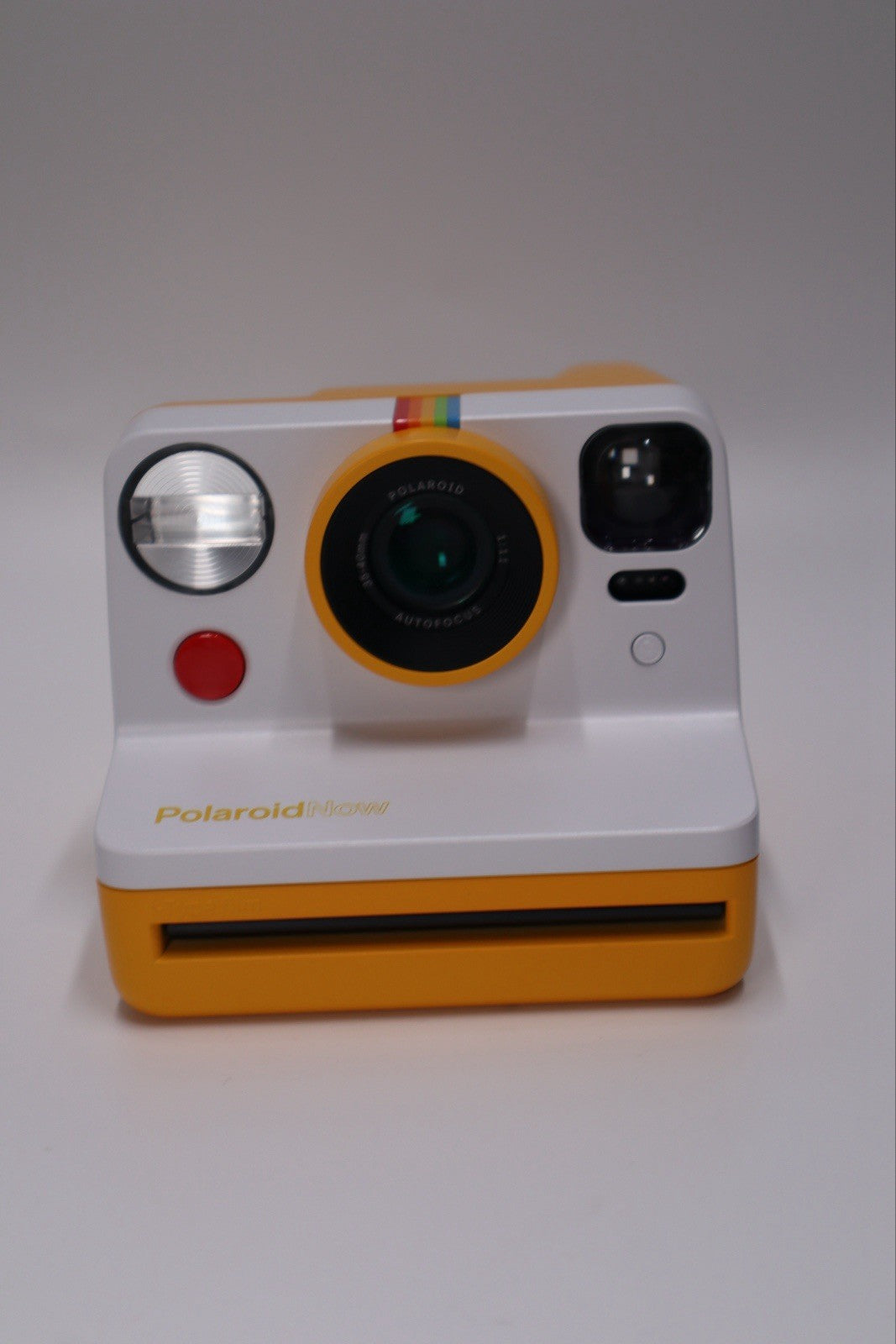 Polaroid Now Autofocus i-Type 9031 Instant Camera Mint condition