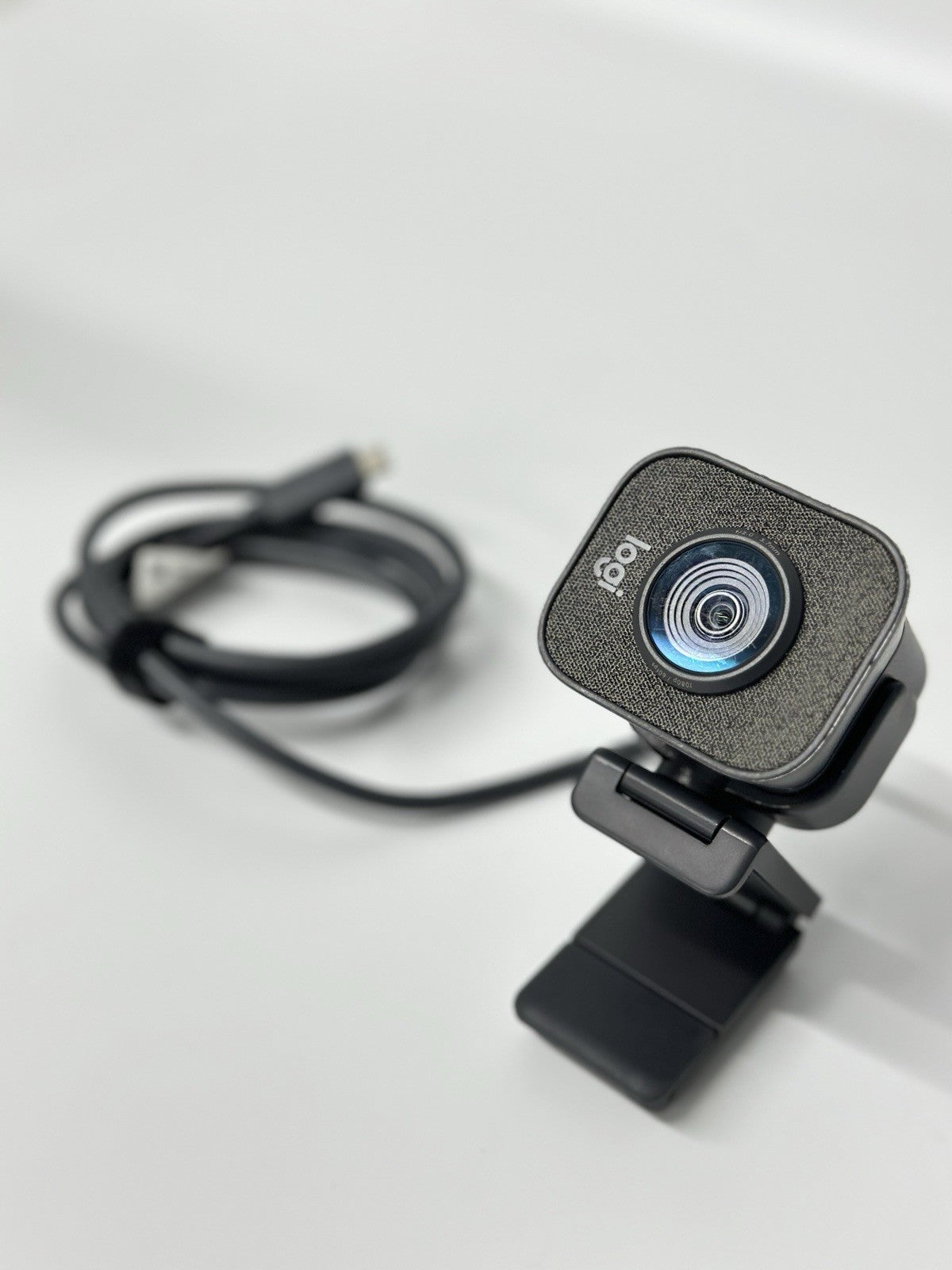 Logitech 960001281 1080P Live Streaming Webcam - Black