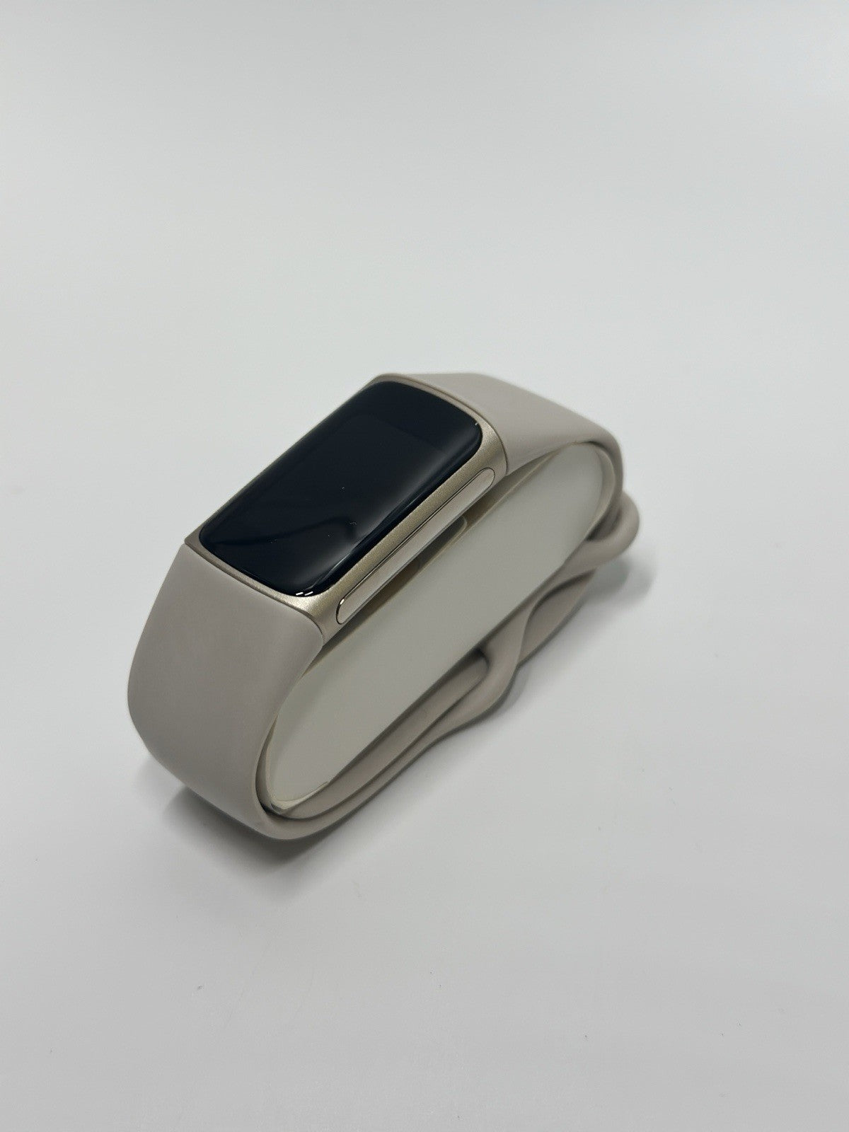 Fitbit Charge 5 Fitness Tracker - Soft Gold