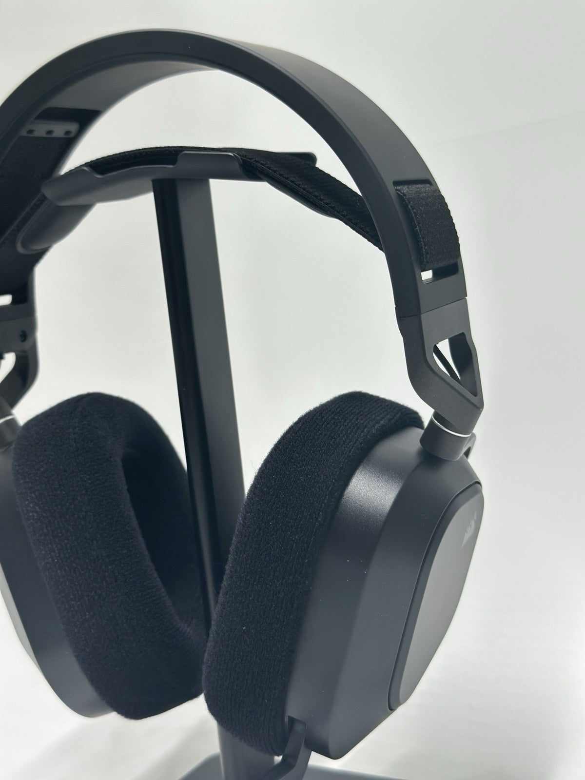 Corsair HS80 RGB Wireless Gaming Headset - Black