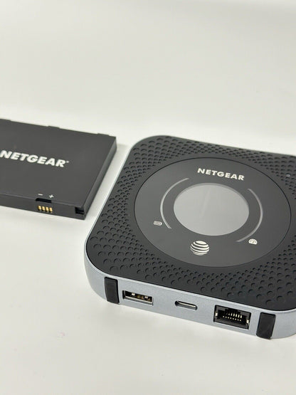  Netgear Nighthawk M1 Gigabit LTE Mobile Router 