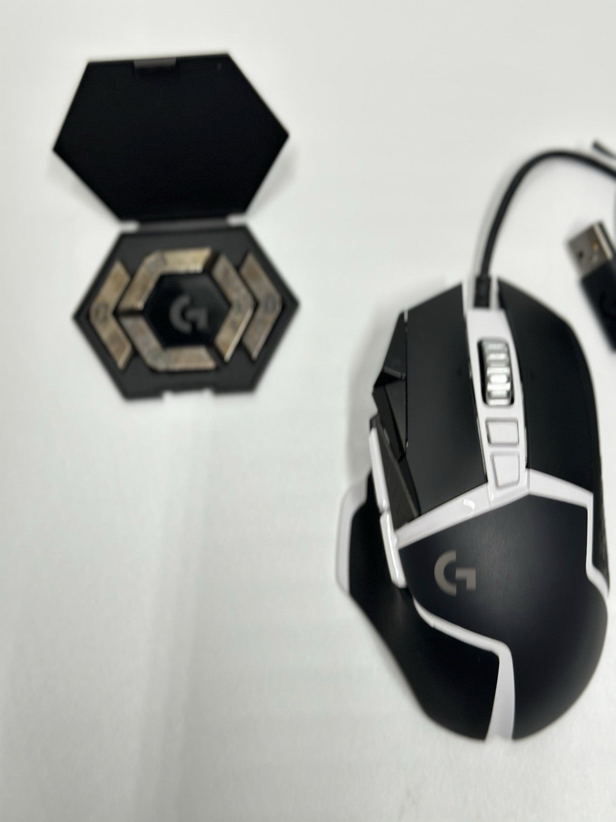 Logitech G502 Hero Optical Gaming Mouse 910-005730