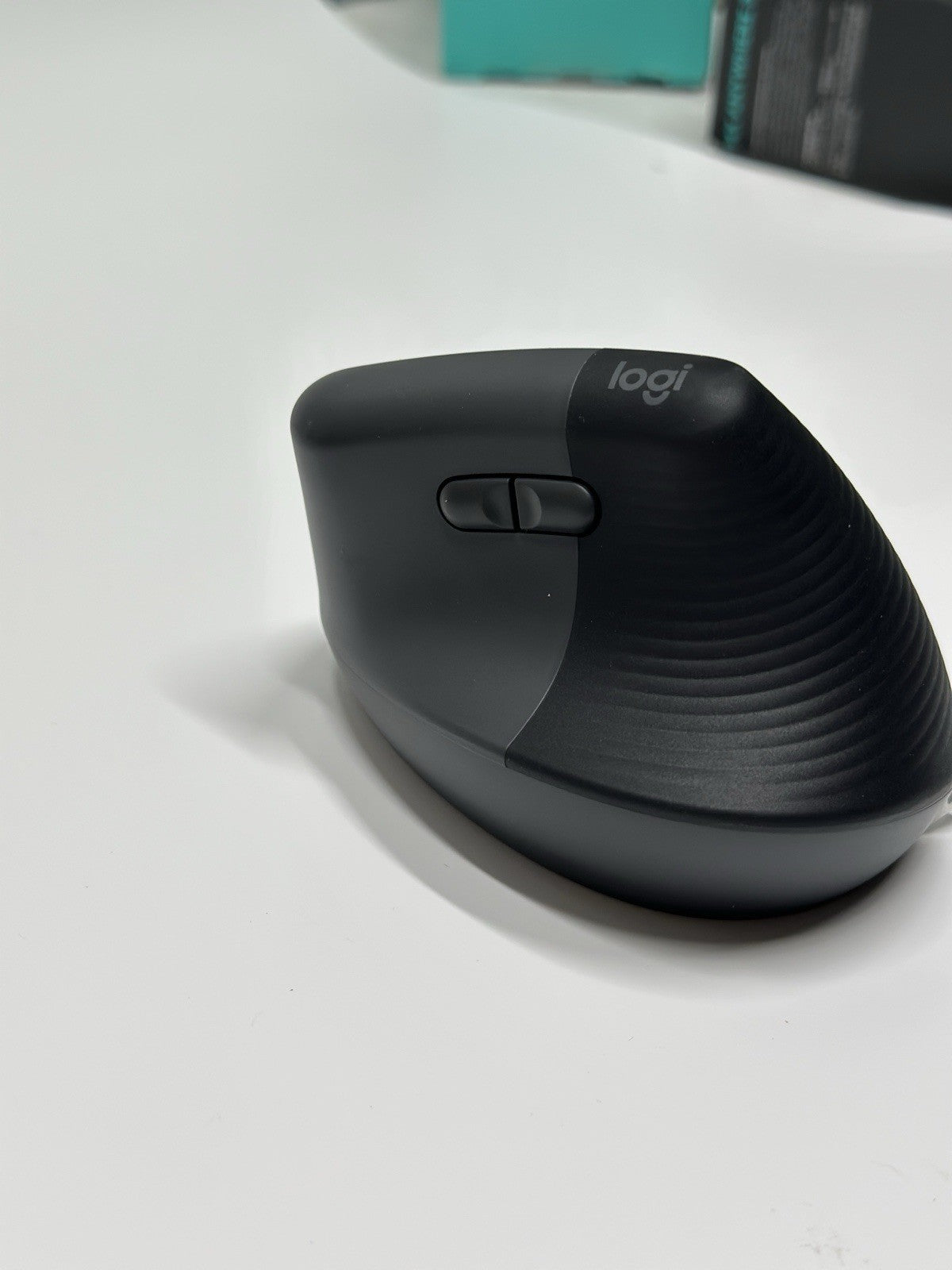 Logitech Lift Wireless Vertical Mouse - Graphite (Right-Handed)
