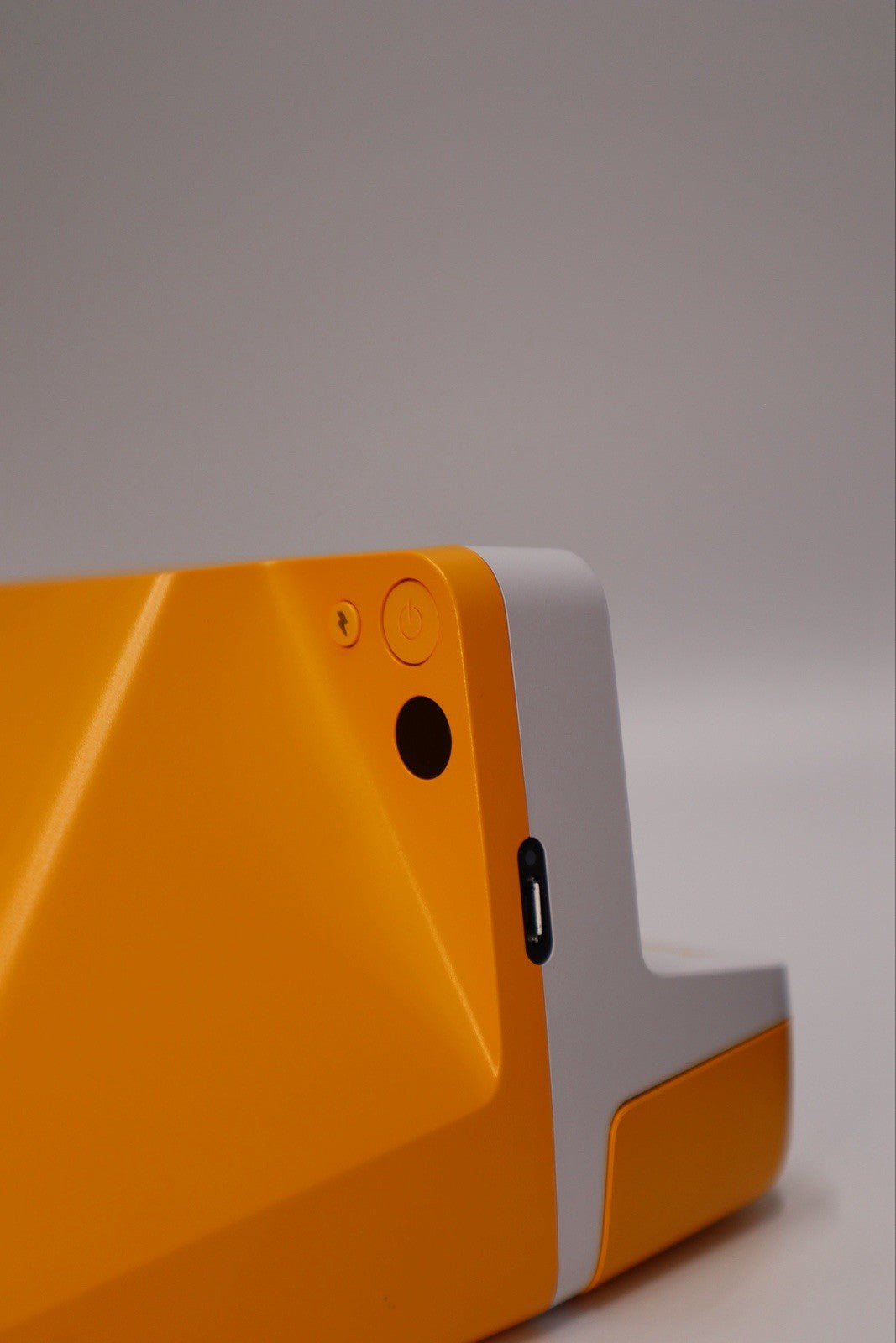 Polaroid Now Autofocus i-Type 9031 Instant Camera Mint condition