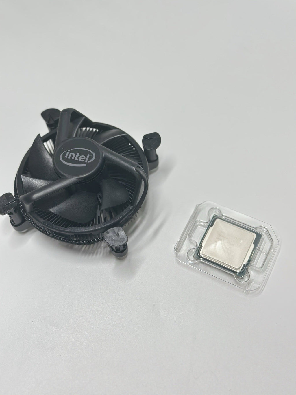 Intel Core i7-10700 Processor (4.8 GHz, 8 Cores, Socket LGA1200, Box) -...