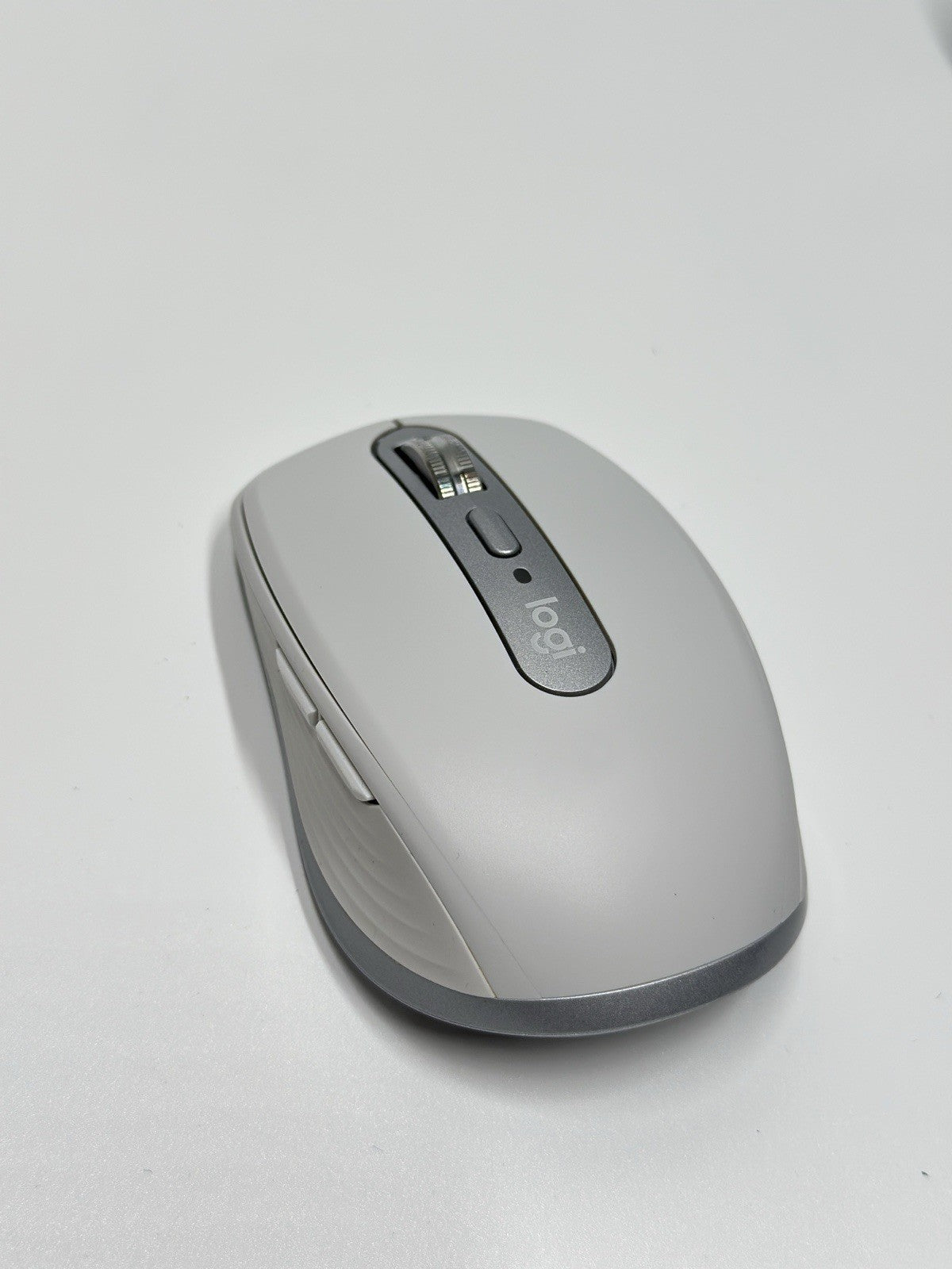 Logitech MX ANYWHERE 3 Wireless Mouse - Pale Grey