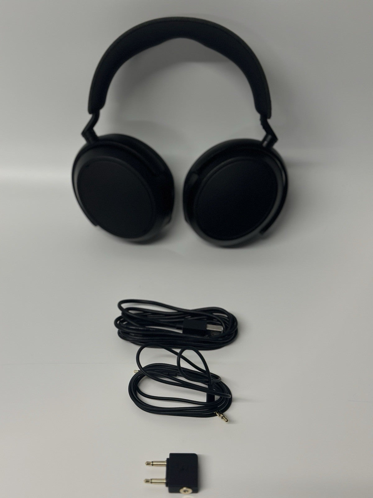 Sennheiser MOMENTUM 4 Wireless Over the Ear Headphones - Grade A- Black (509266)