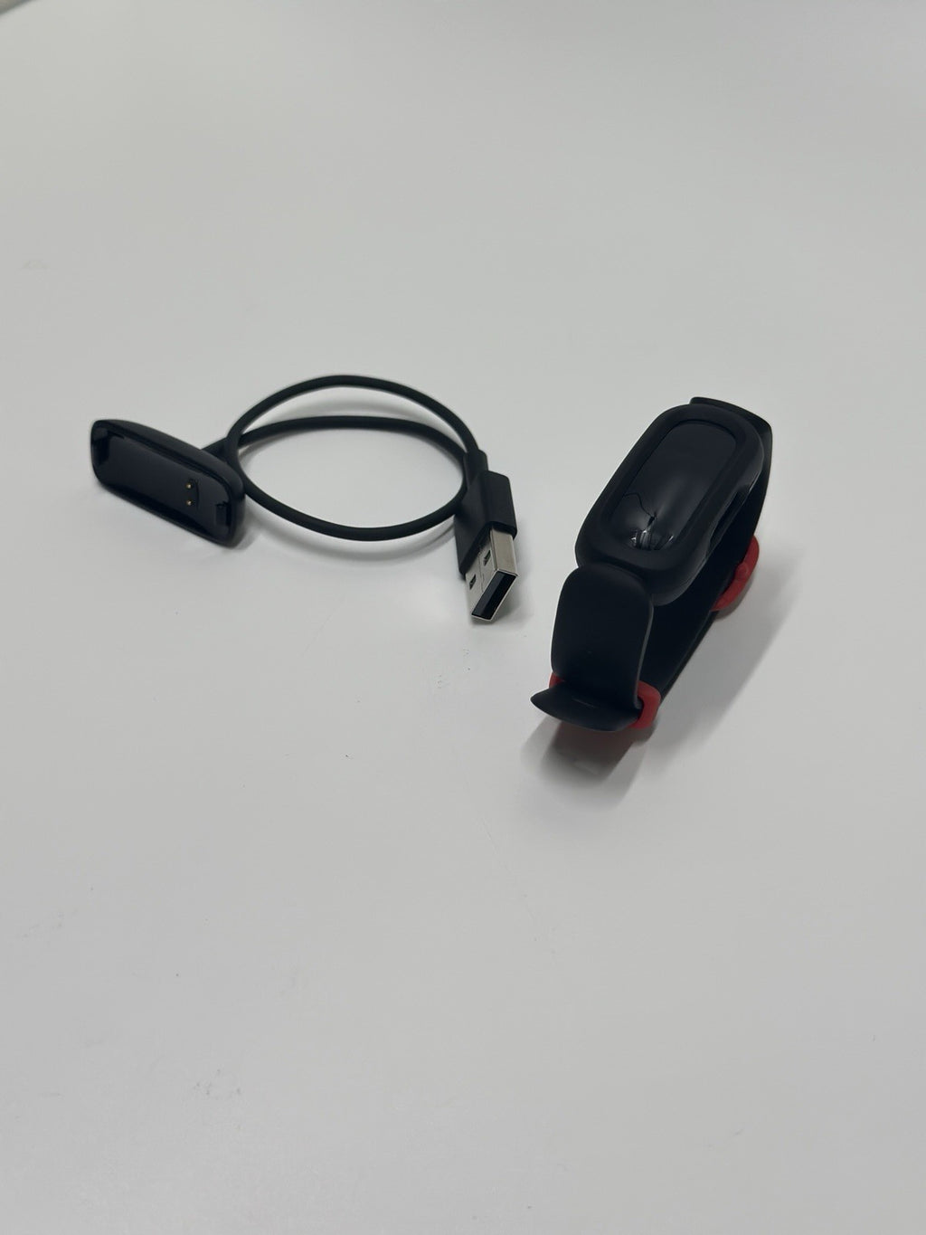 Fitbit Ace 3 – Black/Red - Grade A