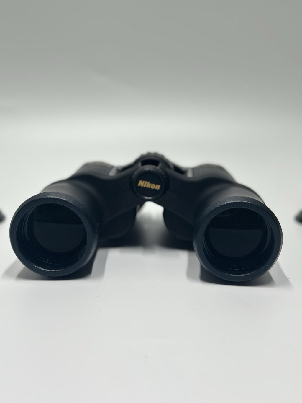 Nikon Aculon 8x42  Binoculars - Black A211- Grade A+