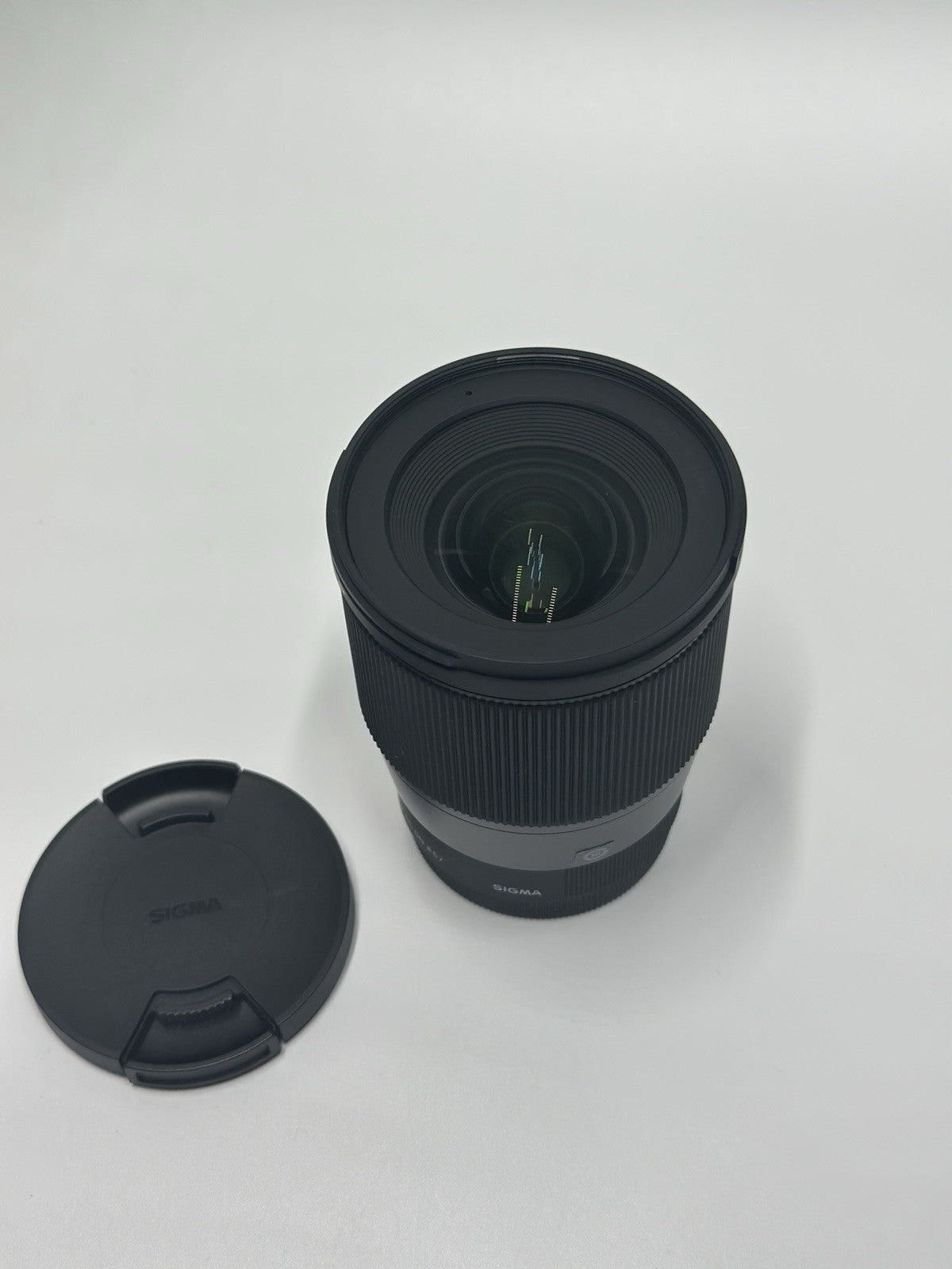 Sigma 16mm f/1.4 DC DN / C Wide Angle Lens - Leica L