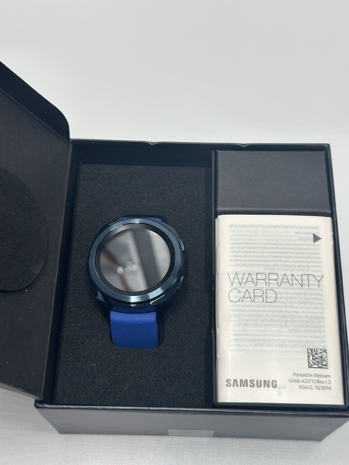 Samsung Gear Sport 4GB Smart Watch R600