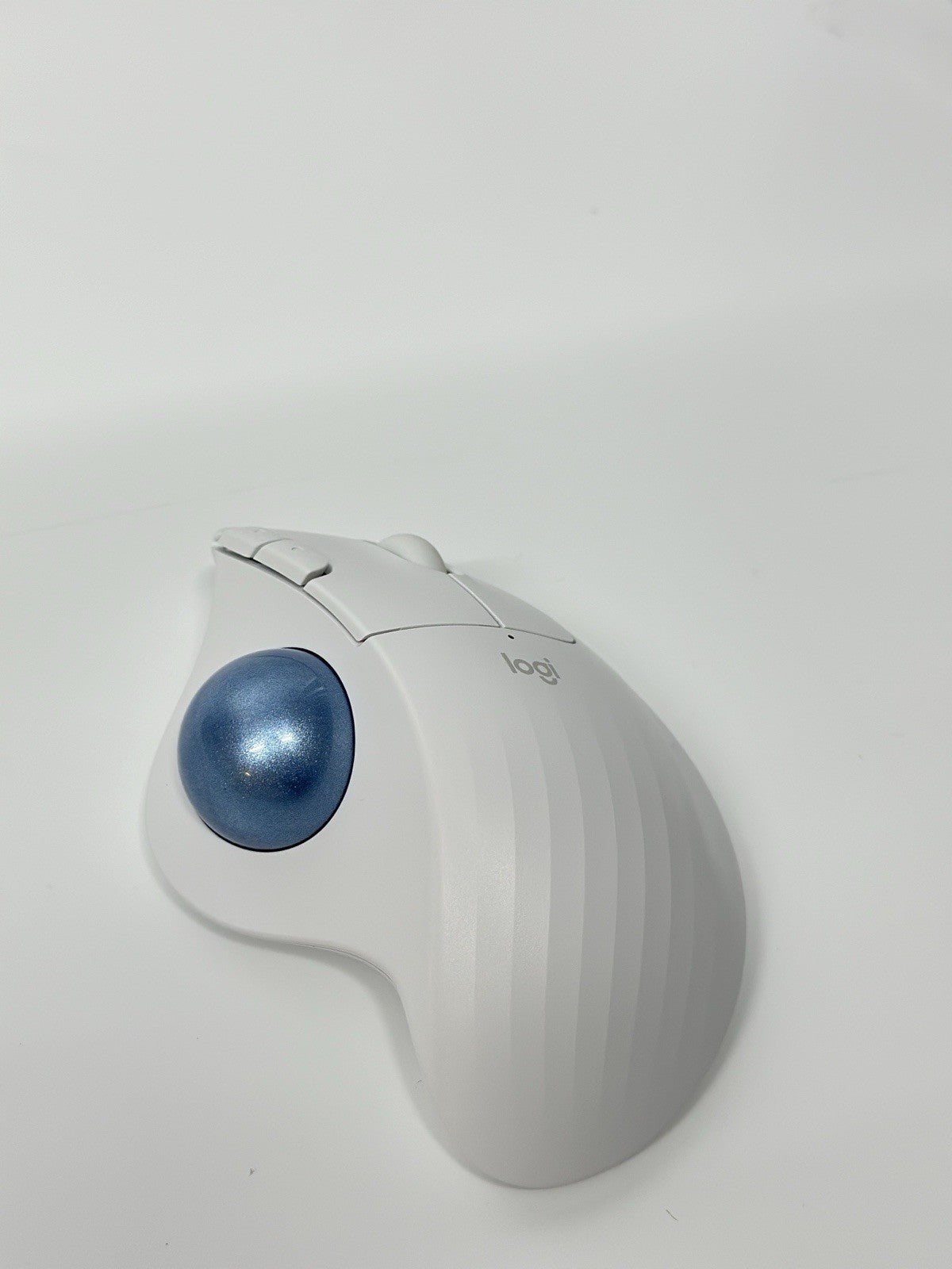 Logitech ERGO M575 Wireless Trackball - Off-White