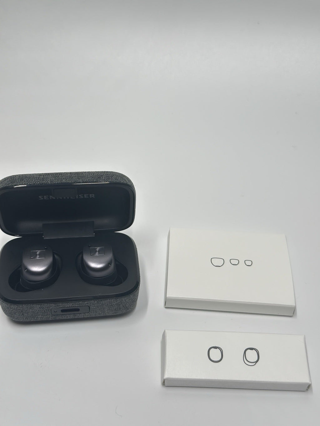 Sennheiser MOMENTUM True Wireless 3- Grade A- In-Ear Headset - Graphite