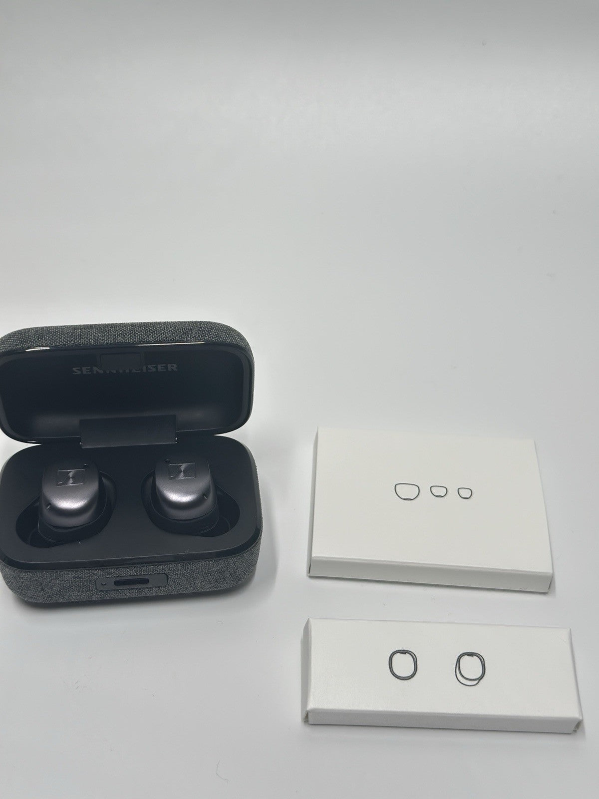 Sennheiser MOMENTUM True Wireless 3- Grade A- In-Ear Headset - Graphite