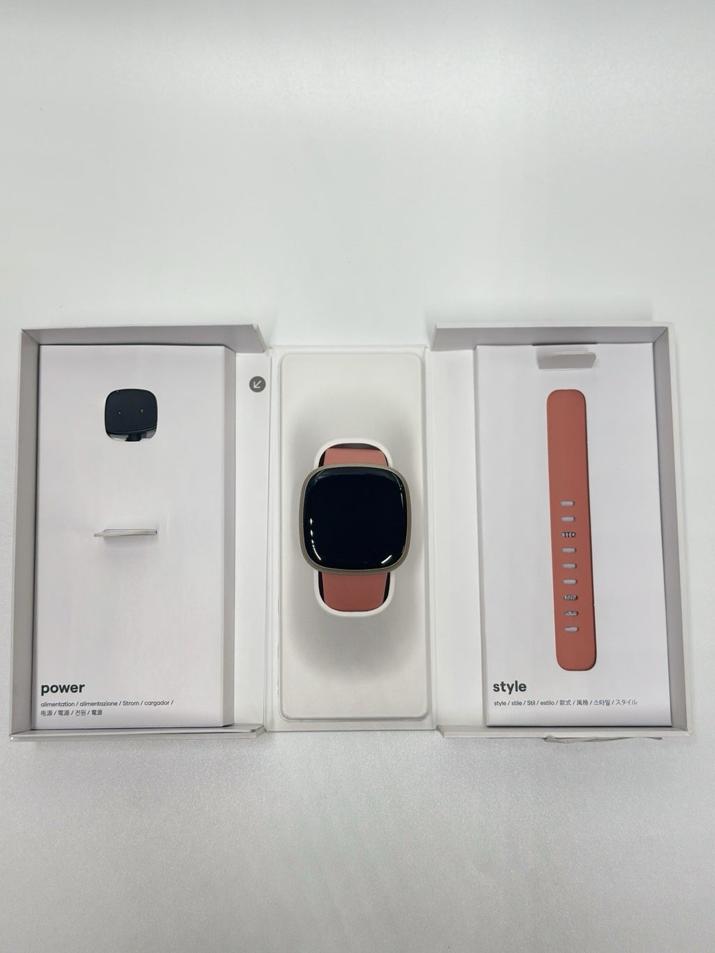 Fitbit Versa 3 Smartwatch + GPS – Pink/Gold
