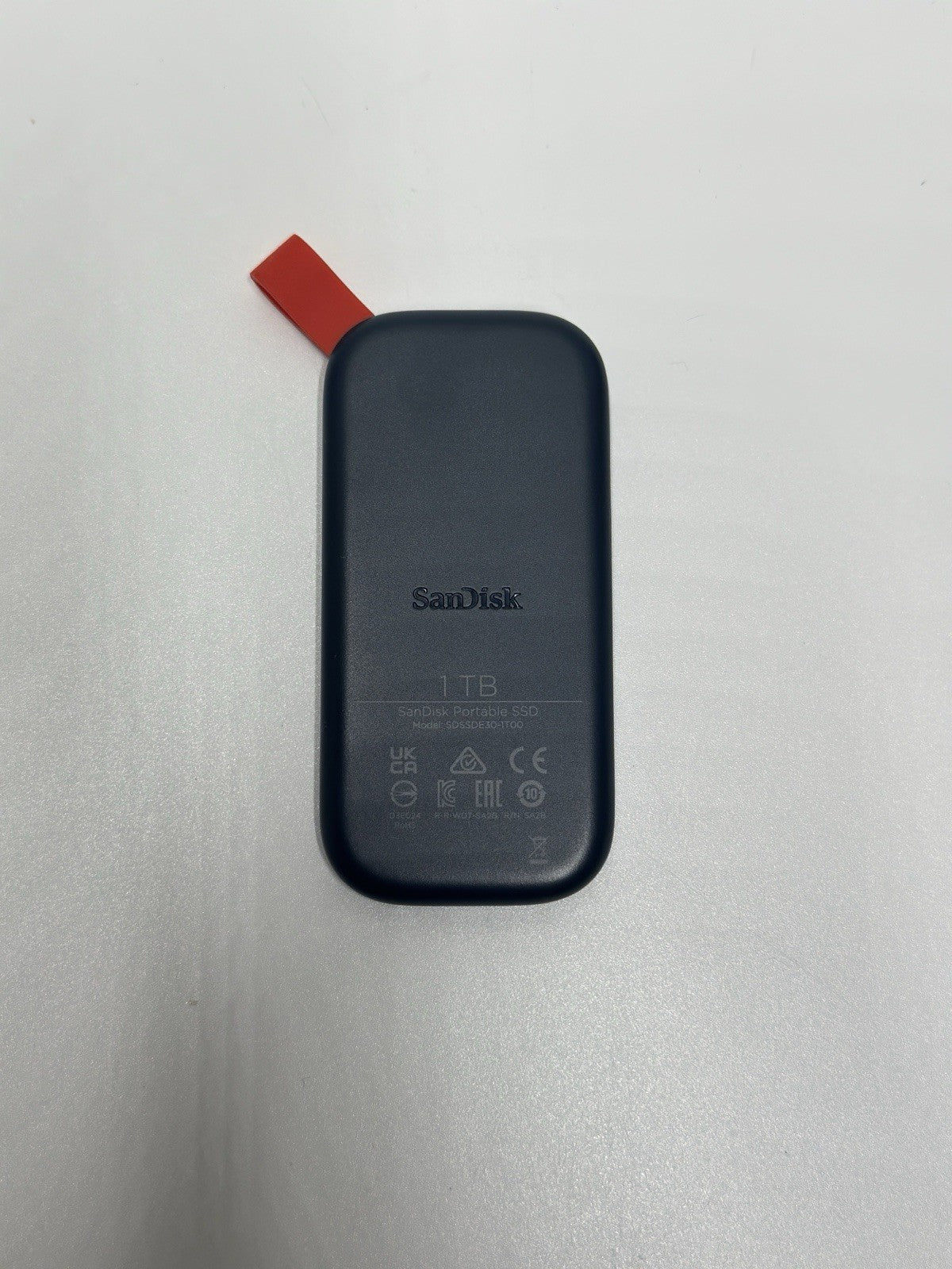 Sandisk 1Tb Usb-C Portable External Solid State Drive- Grade A
