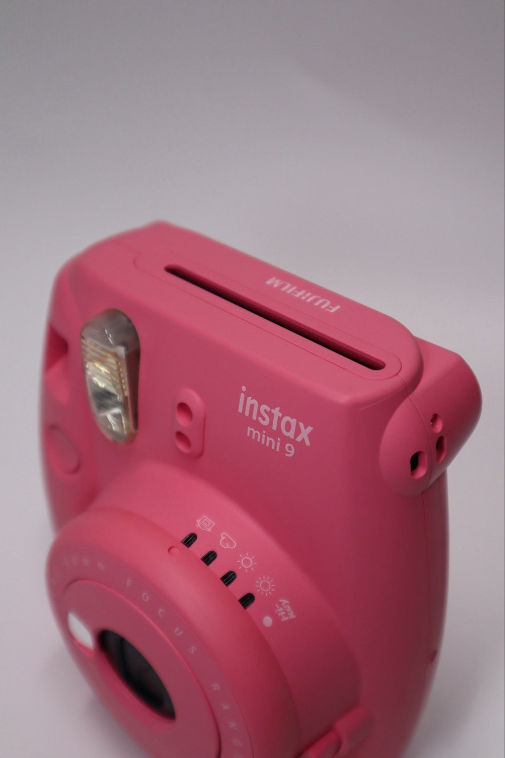Instant camera Fujifilm Instax Mini 9 Instant in Flamingo Pink- Grade A