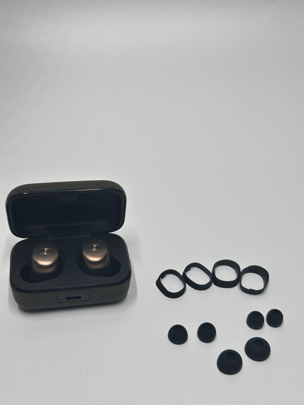 Sennheiser True Wireless MOMENTUM 4 Earbuds - Black Copper