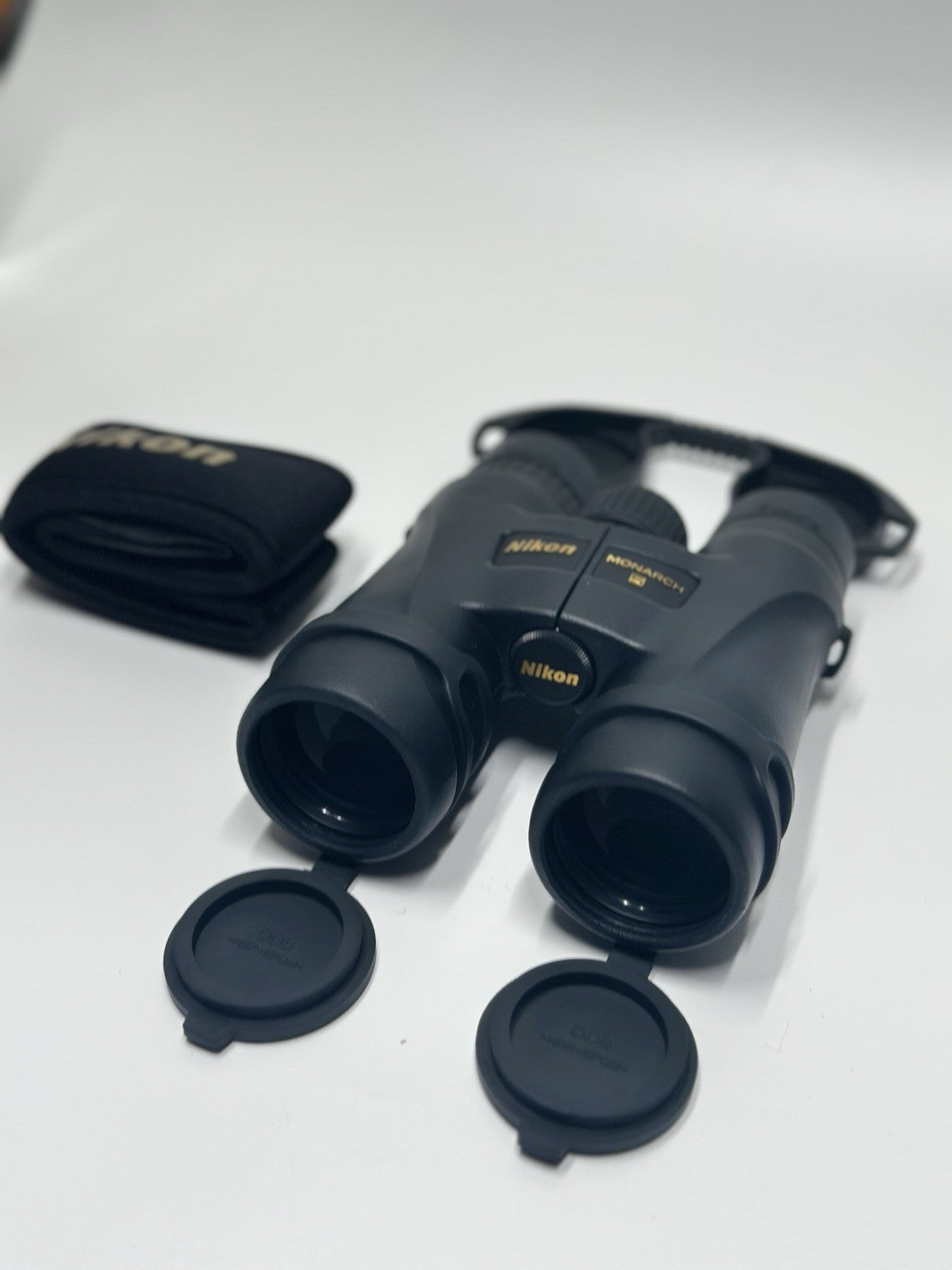 Nikon Monarch M5 10x42 Binoculars