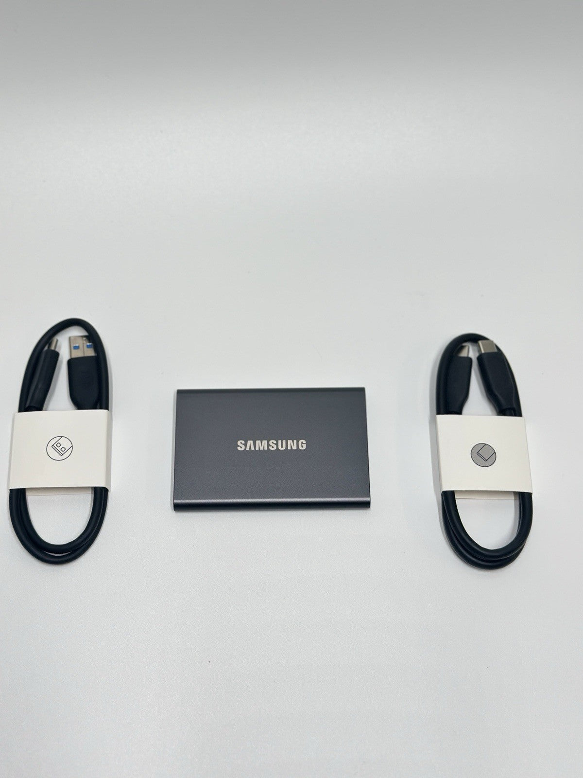 Samsung T7 2TB Portable External SSD - Grade A- Titan Grey (MU-PC2T0T/WW)