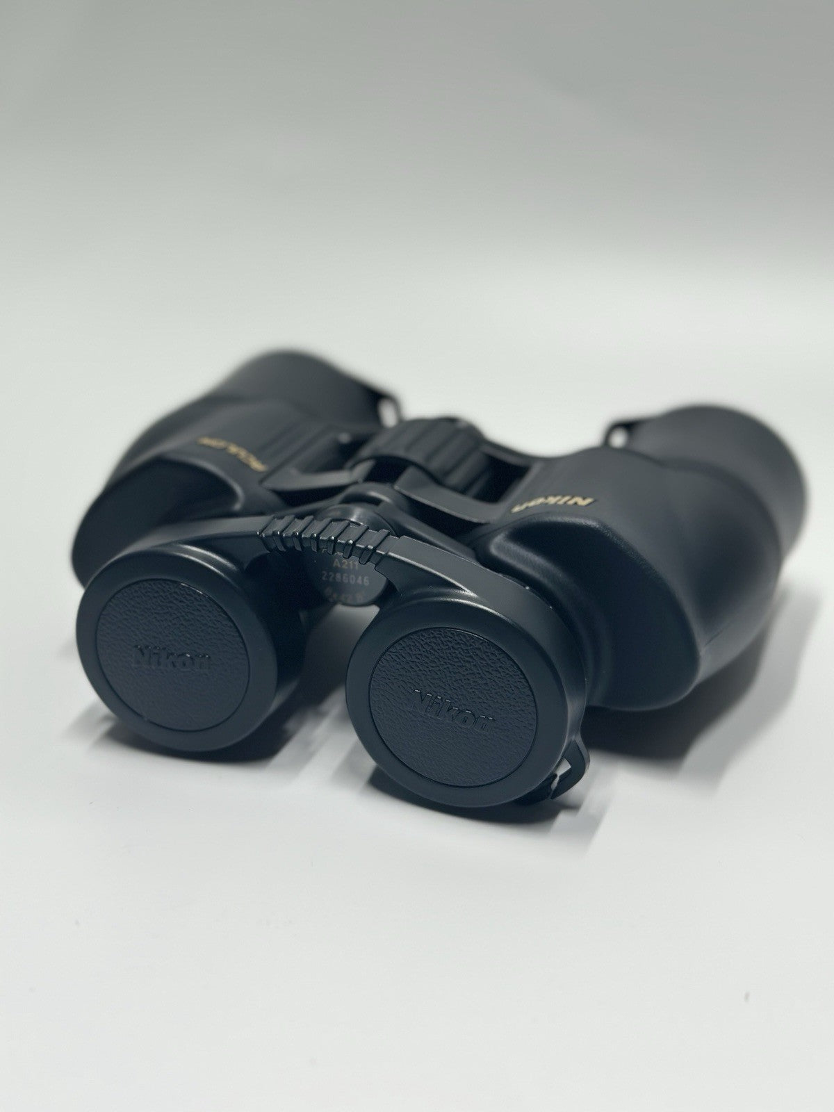 Nikon Aculon 8x42  Binoculars - Black A211
