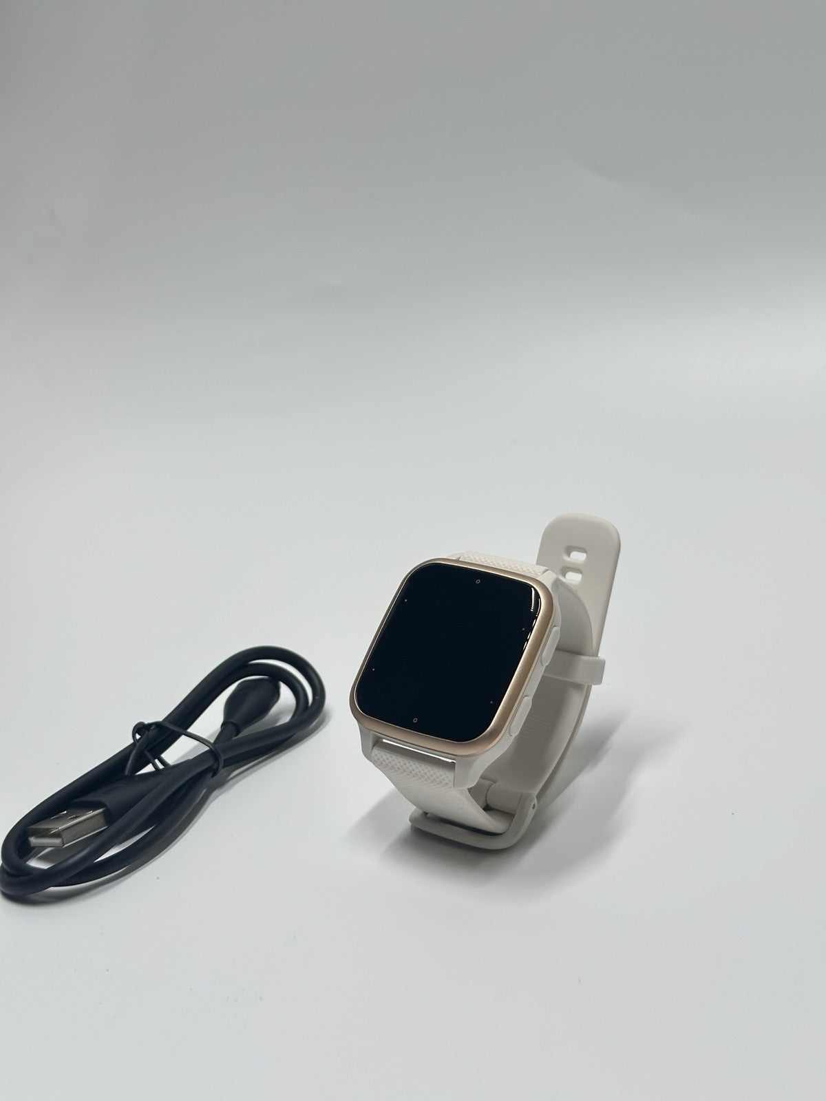 Garmin Venu SQ 2 Music Edition GPS Smartwatch White/Cream Gold
