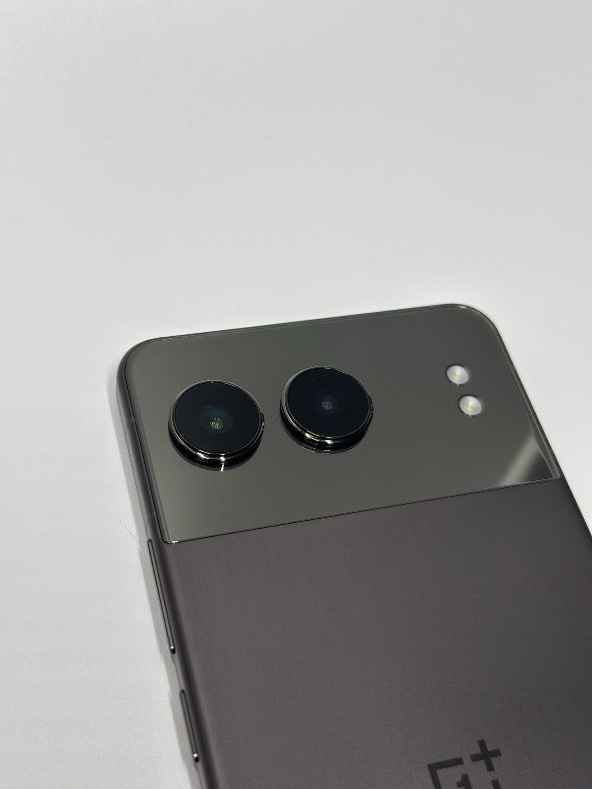 OnePlus Nord 4 - 16GB RAM, 512GB ROM - Obsidian Midnight- Grade A