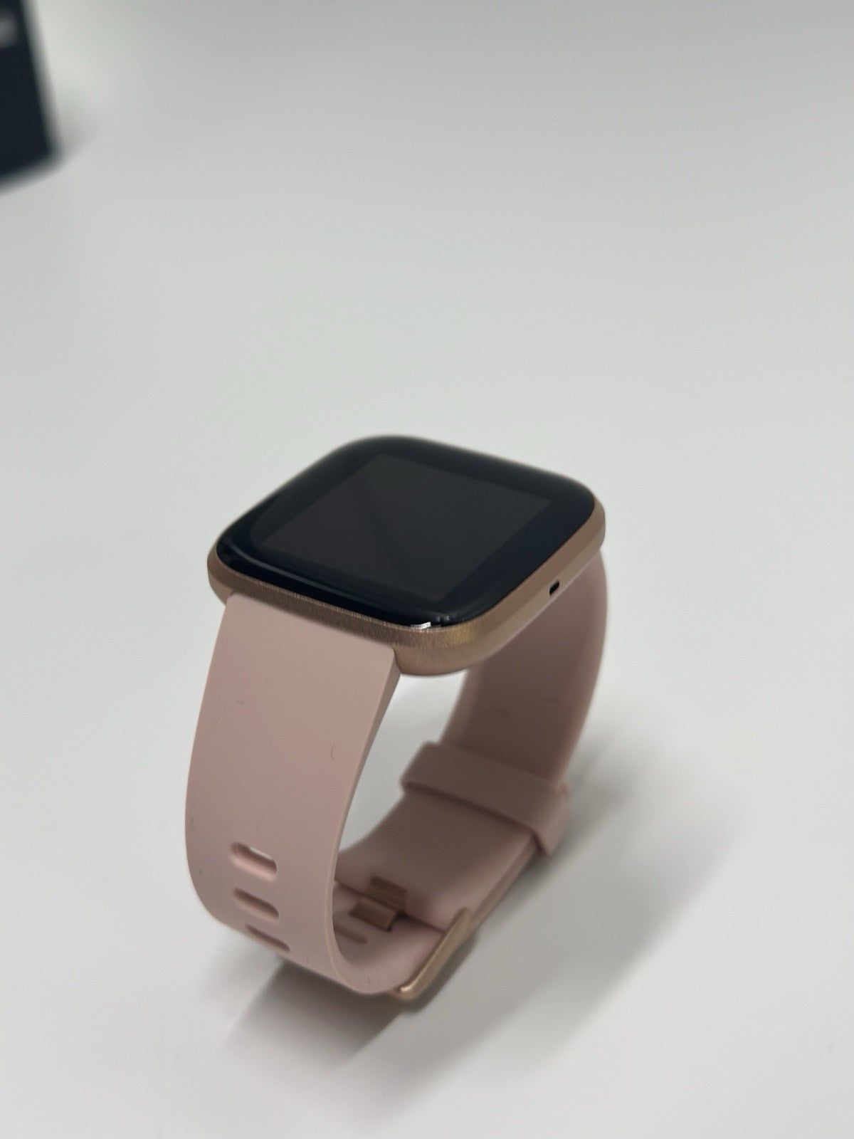 Fitbit Versa 2 Health & Fitness Smartwatch with Voice Control - Rose Gold