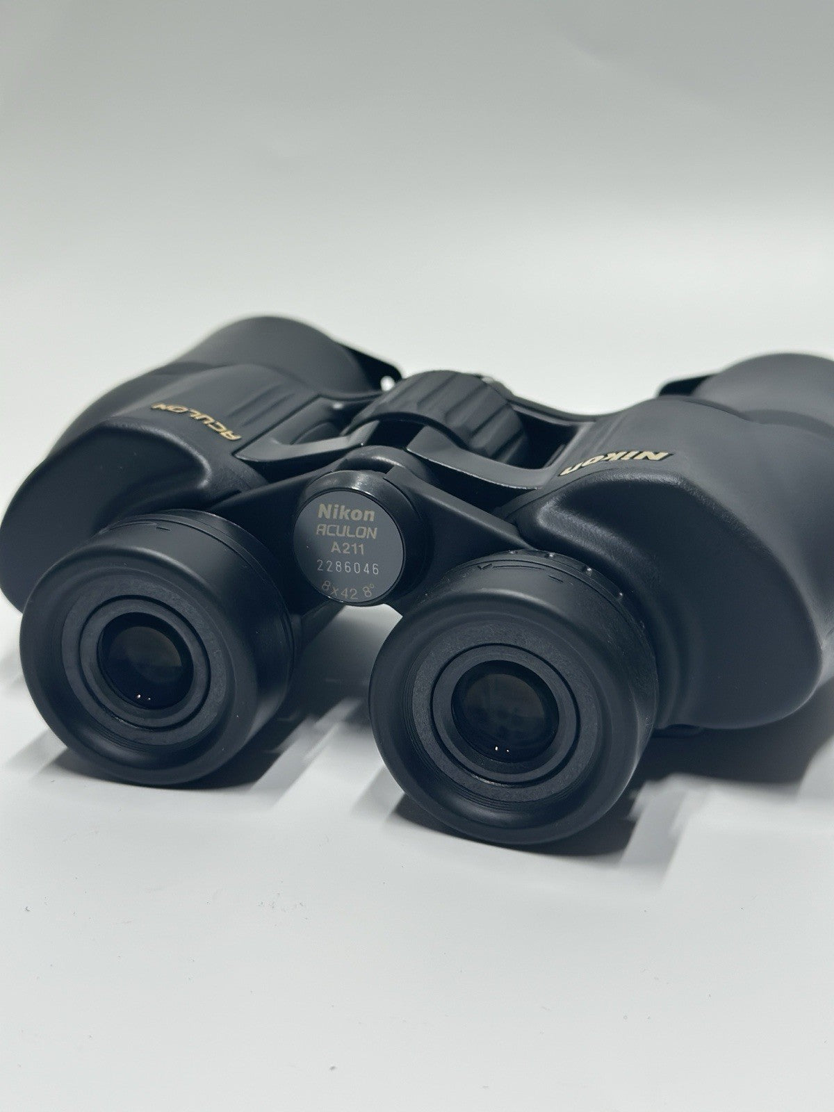 Nikon Aculon 8x42  Binoculars - Black A211- Grade A+