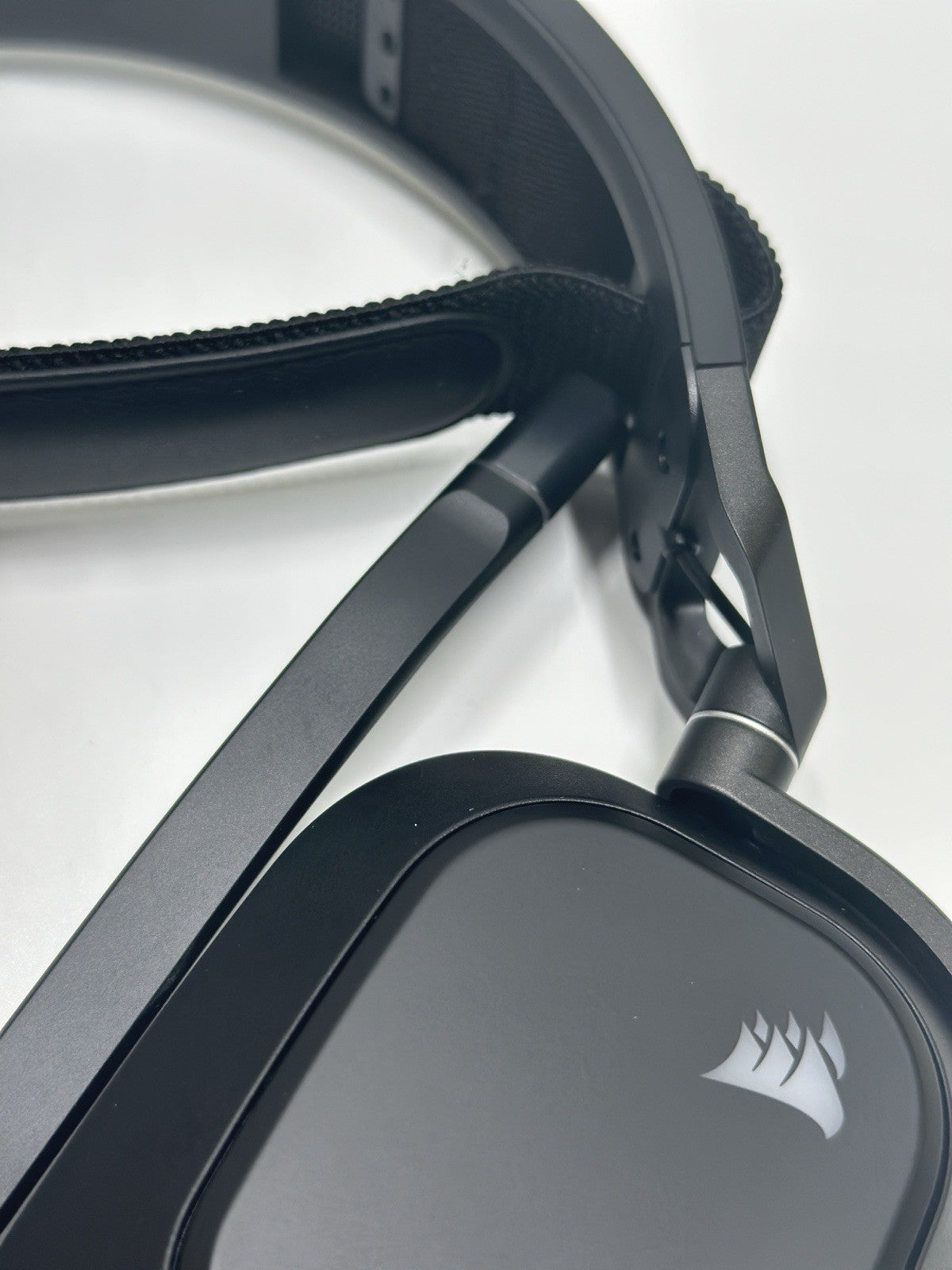 Corsair HS80 MAX Steel Grey Wireless Gaming Headset with Bluetooth Dolby Atmos