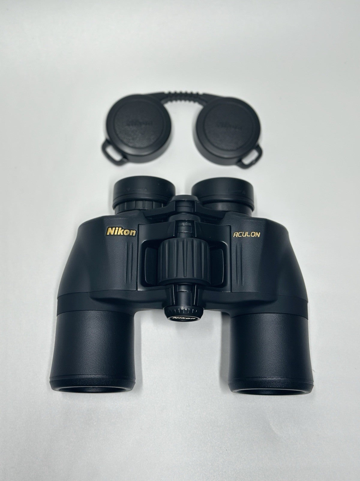 Nikon Aculon 8x42  Binoculars - Black A211- Grade A+