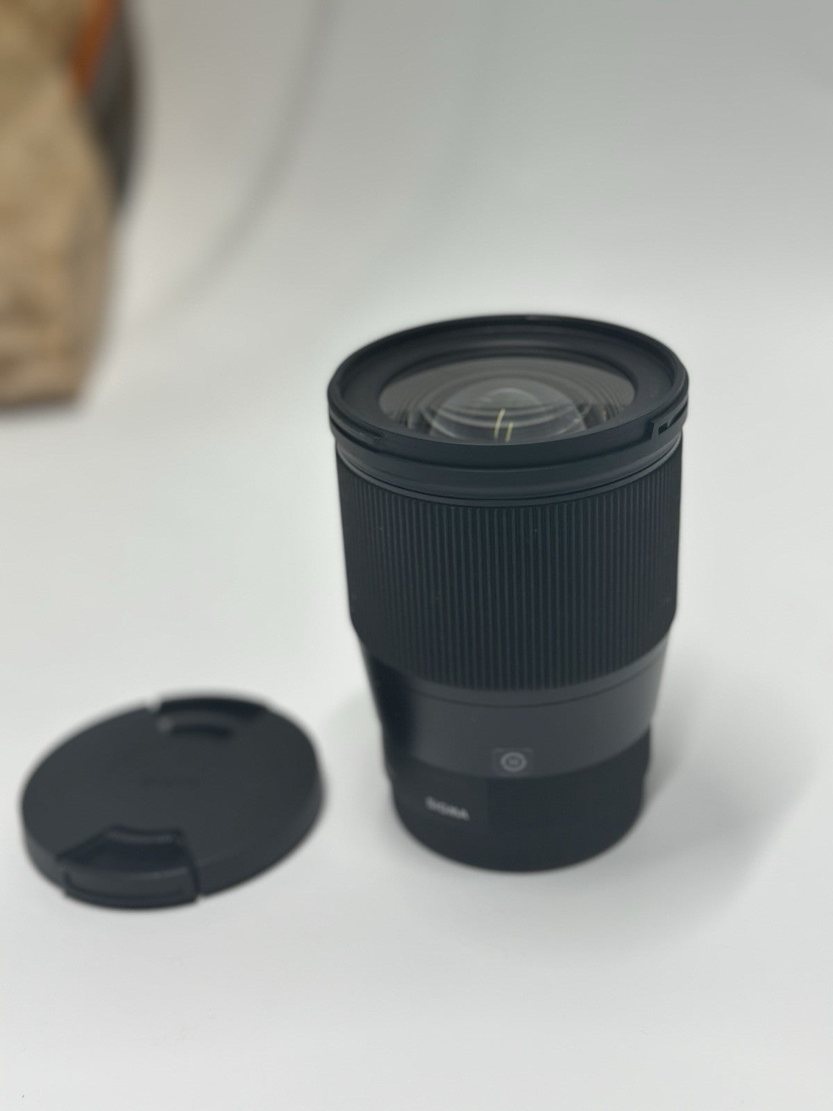 Sigma 16mm f/1.4 DC DN / C Wide Angle Lens - Leica L