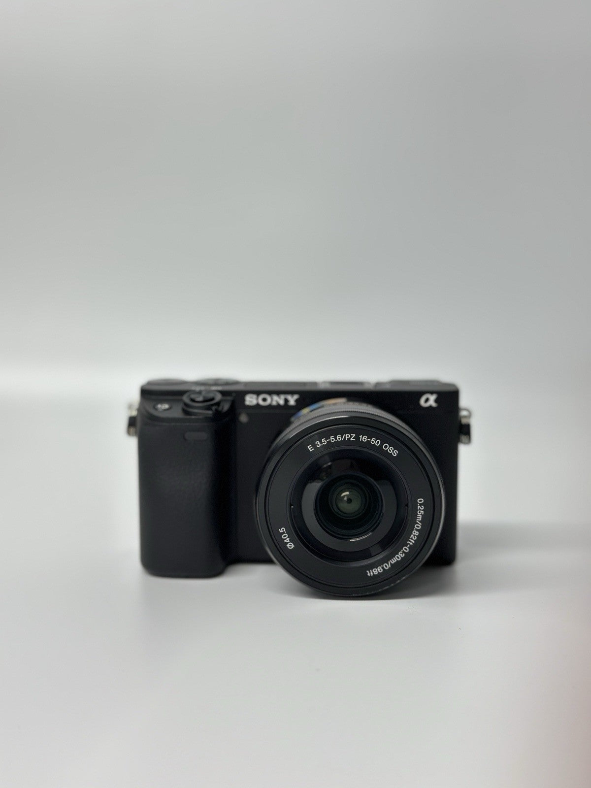 Sony Alpha A6400 24.2 MP Digital Camera - Black (Kit with 16-50mm Lens) Grade A!