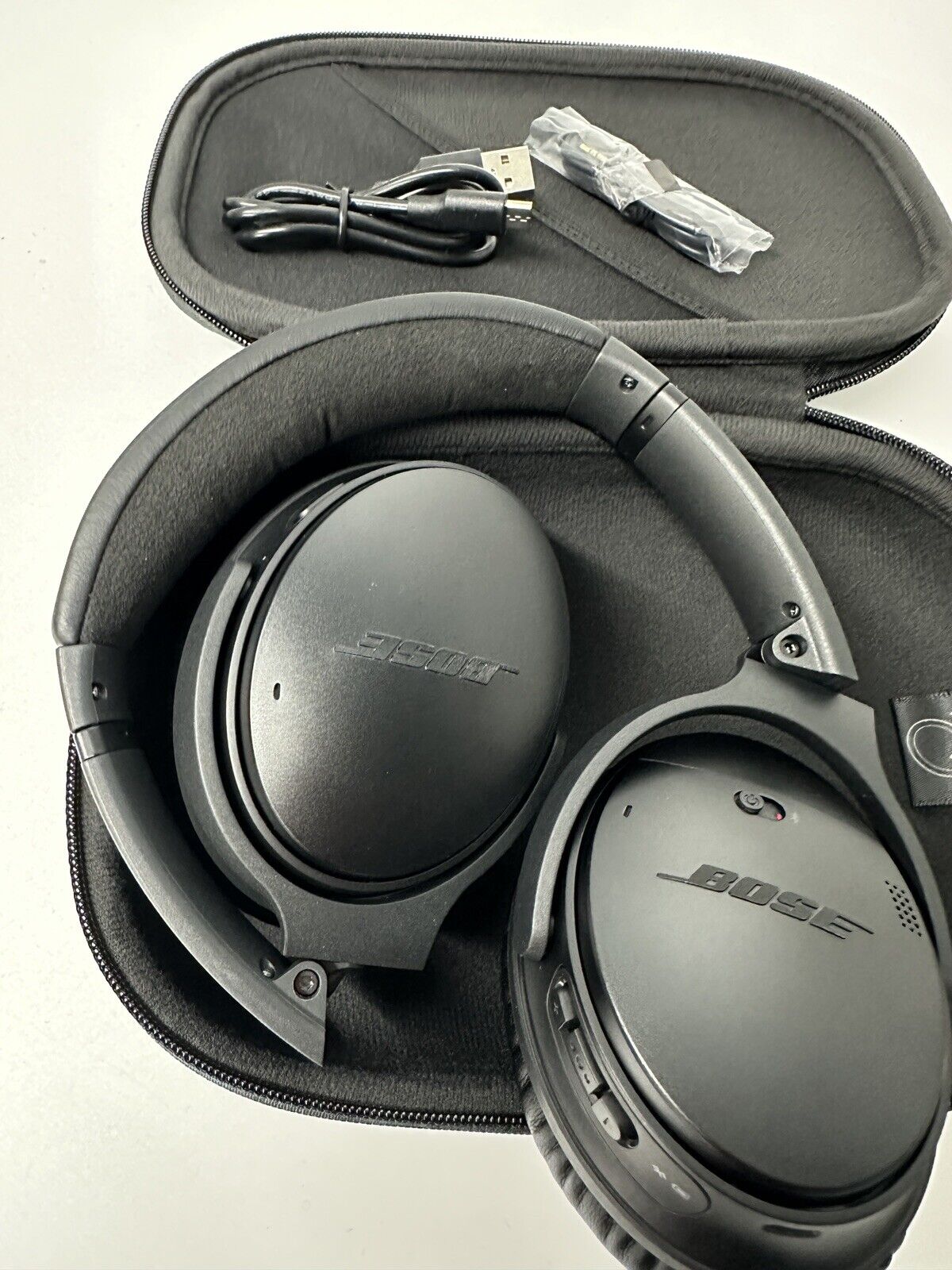 Bose QuietComfort 35 II Over the Ear Wireless Headphones - Black