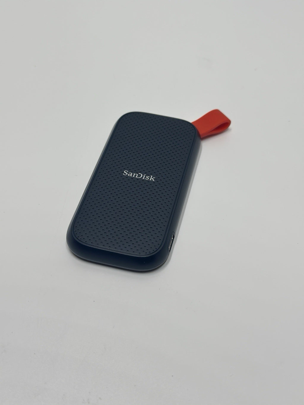 Sandisk 1Tb Usb-C Portable External Solid State Drive- Grade A