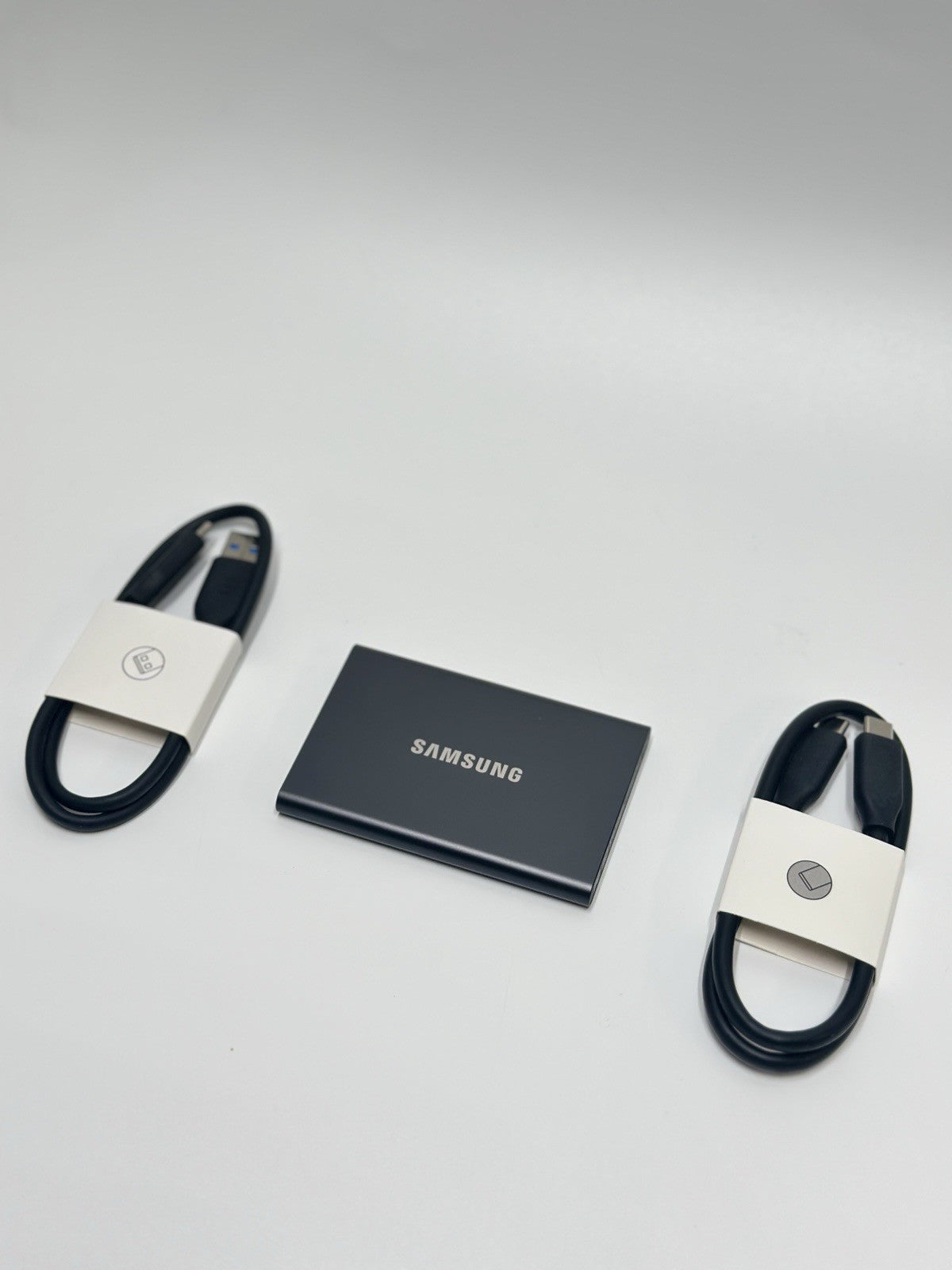 Samsung T7 2TB Portable External SSD - Grade A- Titan Grey (MU-PC2T0T/WW)