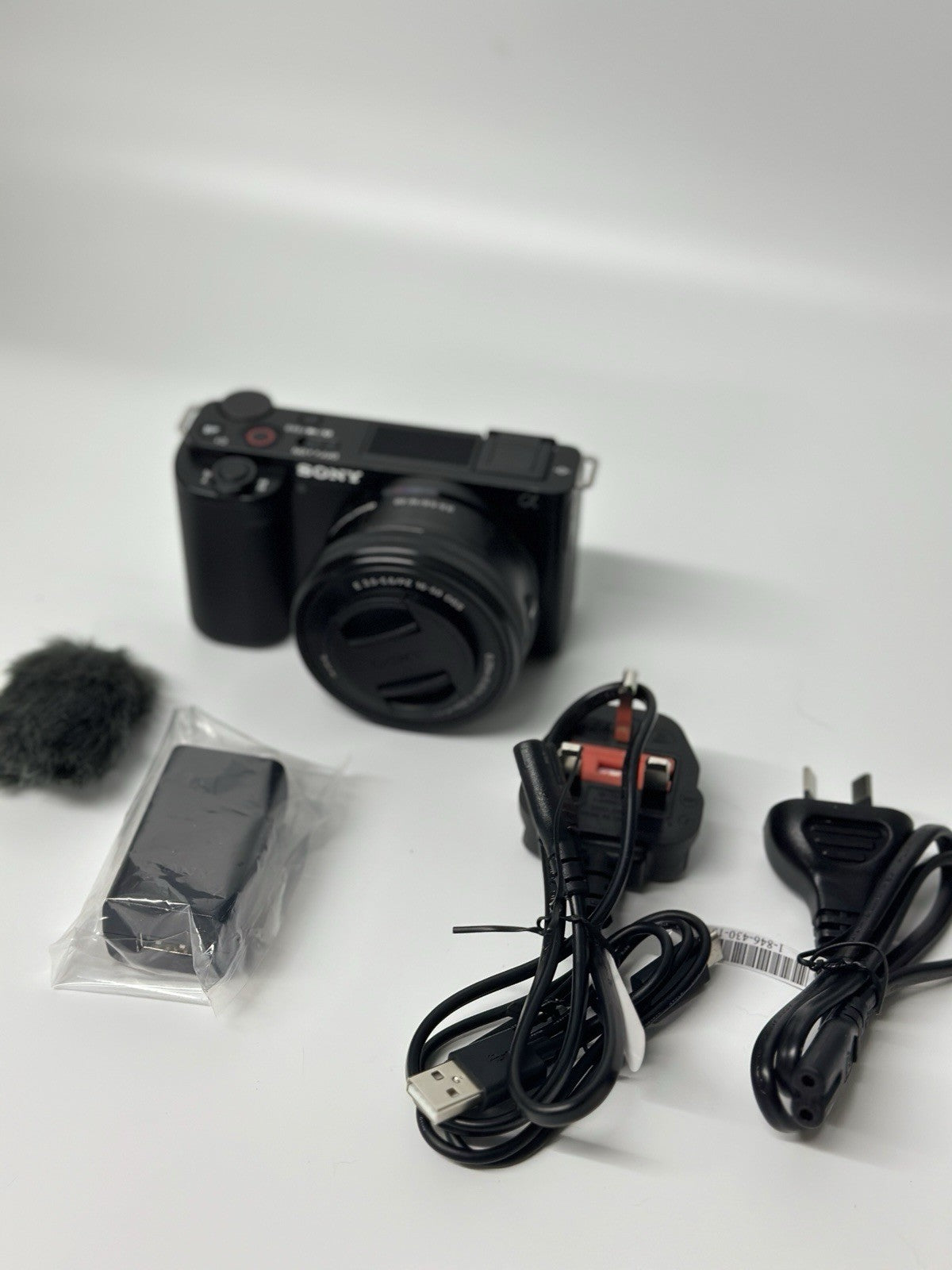 Sony Alpha ZV-E10 APS-C Interchangeable Lens Mirrorless Vlog Camera with 16-50mm