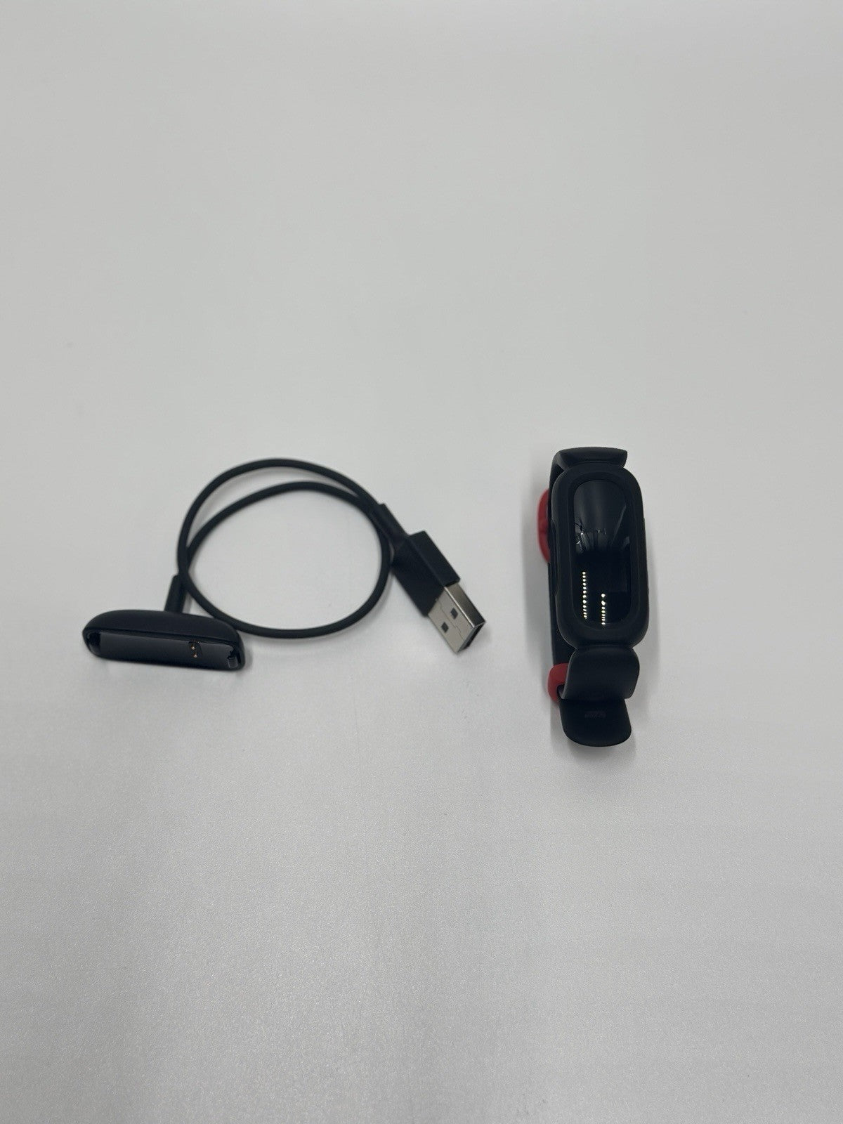 Fitbit Ace 3 – Black/Red - Grade A