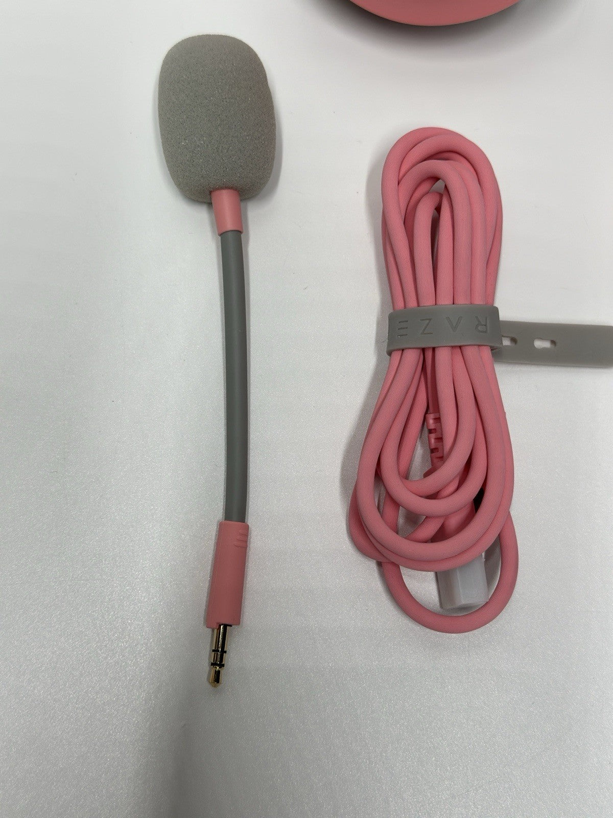 Razer Barracuda X Wireless Quartz Pink Gaming Headset