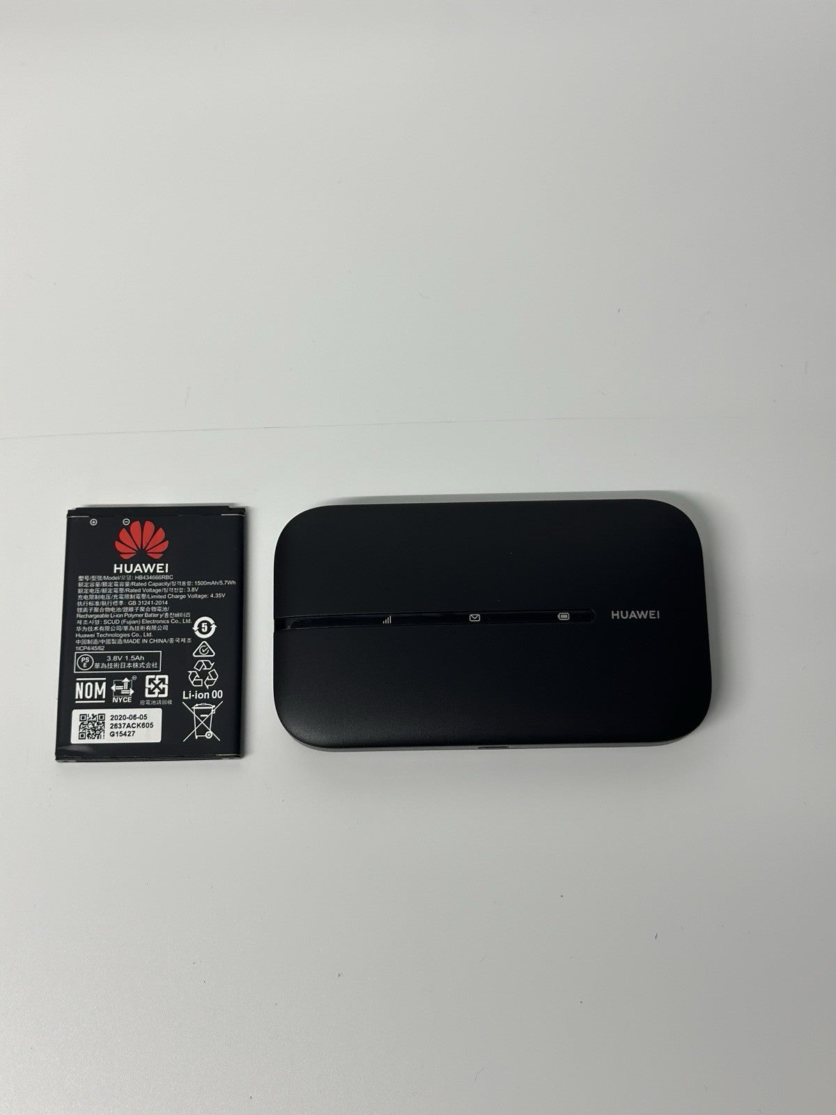 Huawei Soyealink 300Mbps Wi-Fi Hotspot Modem - Black- Grade A