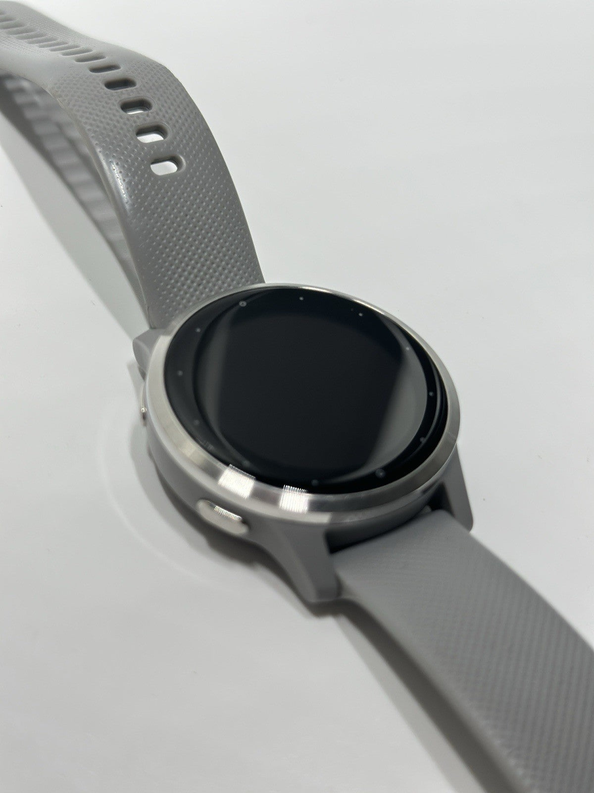 Garmin VivoActive 4S GPS Sport Watch - (0100217202)